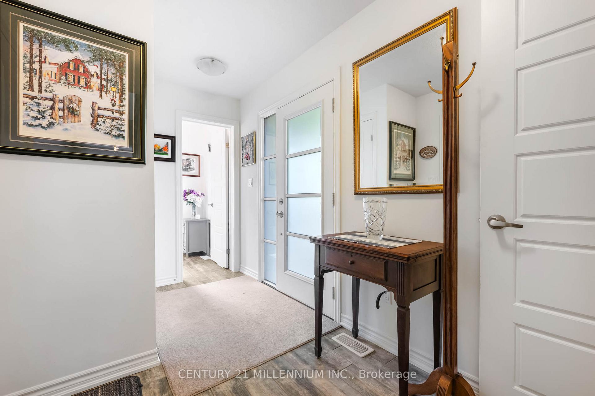 Photo 5 of Unit 18, 91 Poppy Drive E, Guelph, Pineridge/Westminster Woods — HOMEH