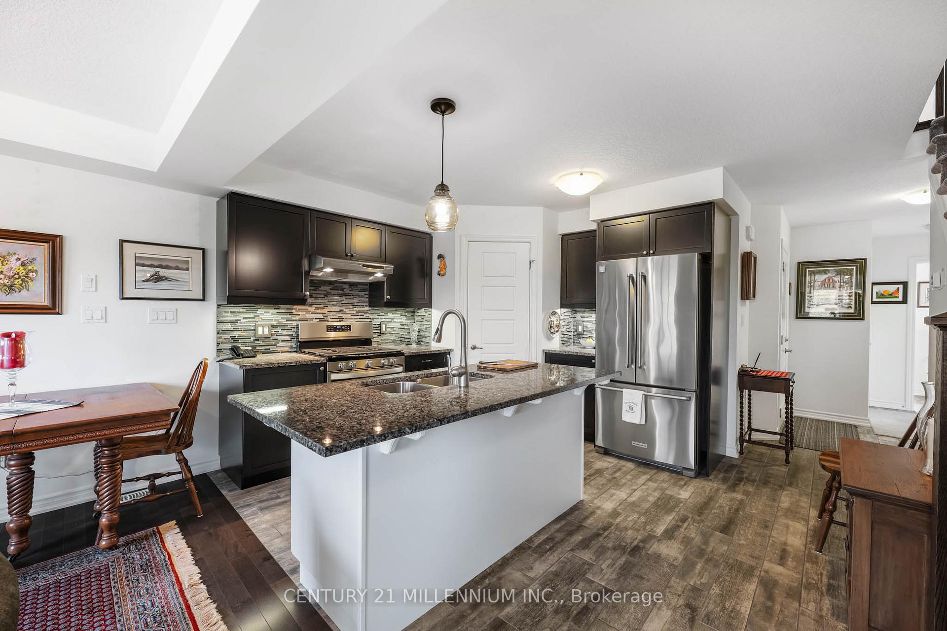 Photo 10 of Unit 18, 91 Poppy Drive E, Guelph, Pineridge/Westminster Woods — HOMEH