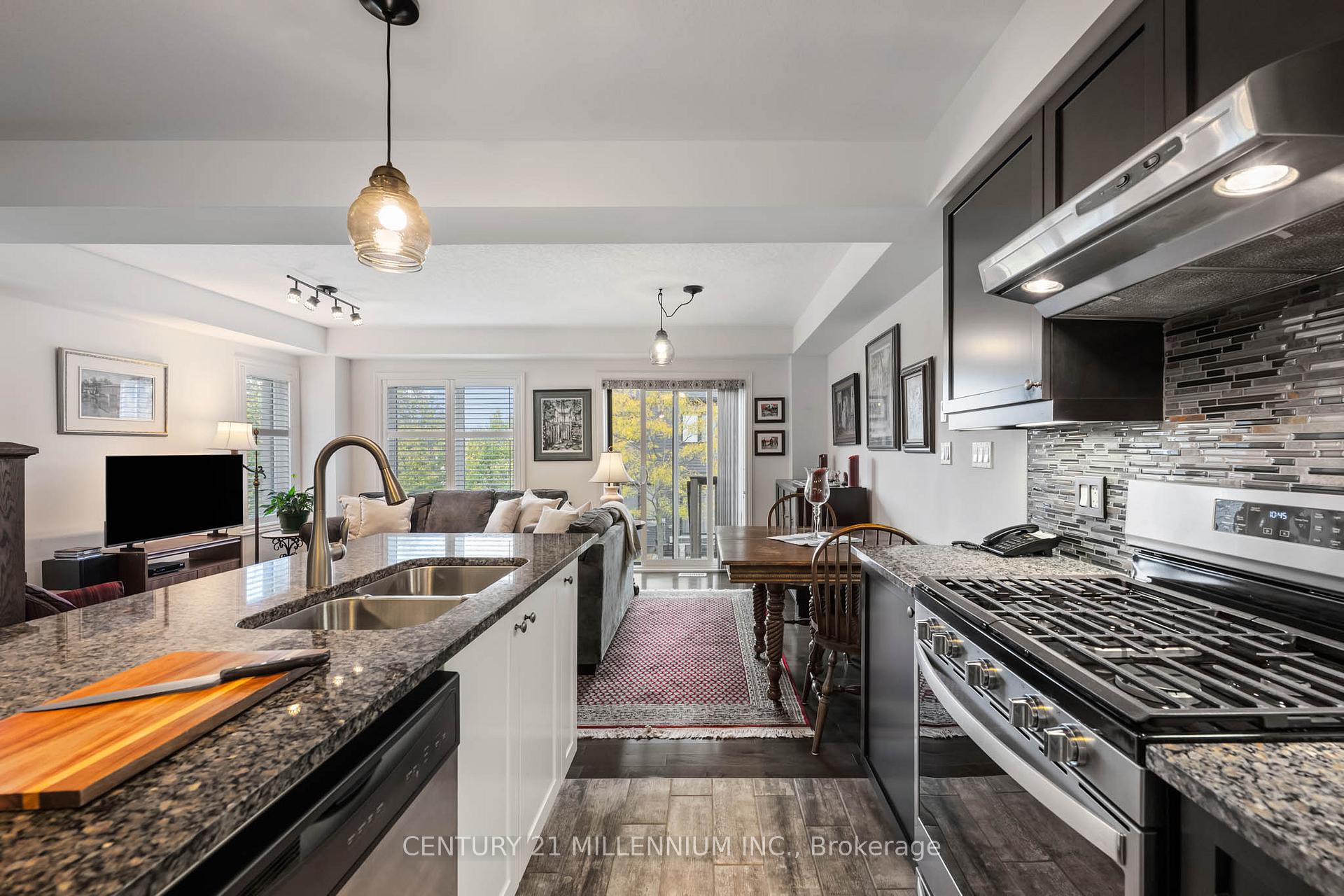 Photo 13 of Unit 18, 91 Poppy Drive E, Guelph, Pineridge/Westminster Woods — HOMEH