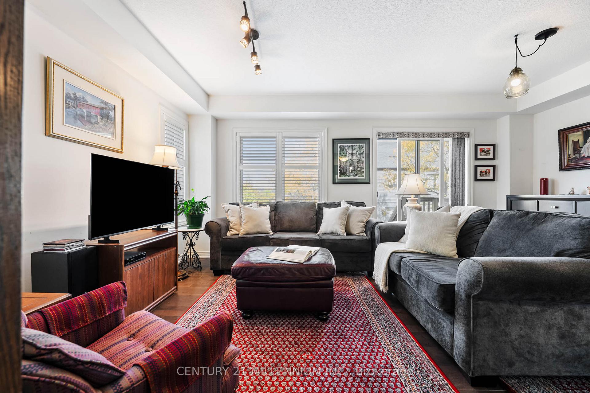 Photo 14 of Unit 18, 91 Poppy Drive E, Guelph, Pineridge/Westminster Woods — HOMEH