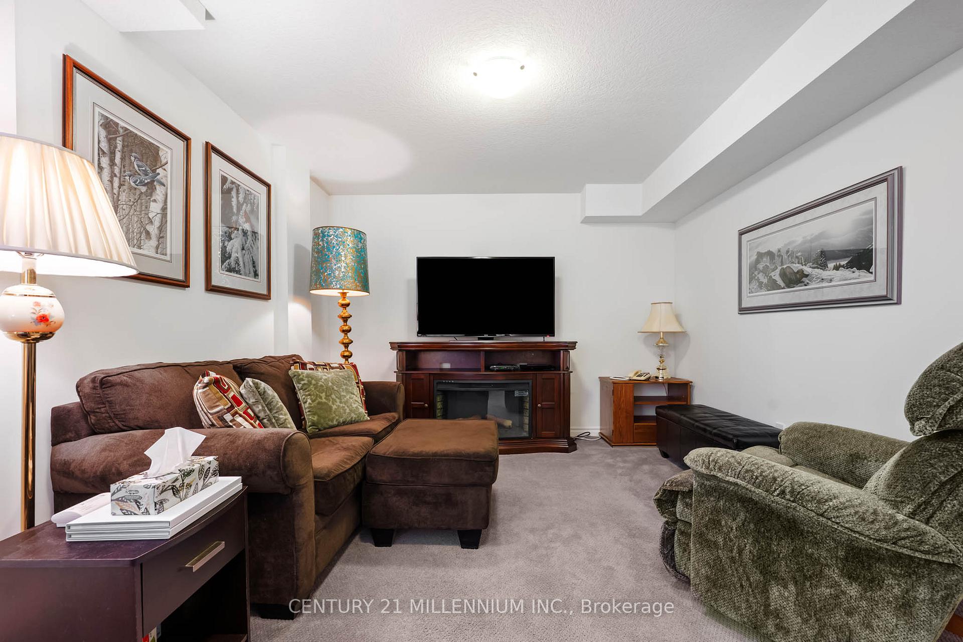 Photo 31 of Unit 18, 91 Poppy Drive E, Guelph, Pineridge/Westminster Woods — HOMEH