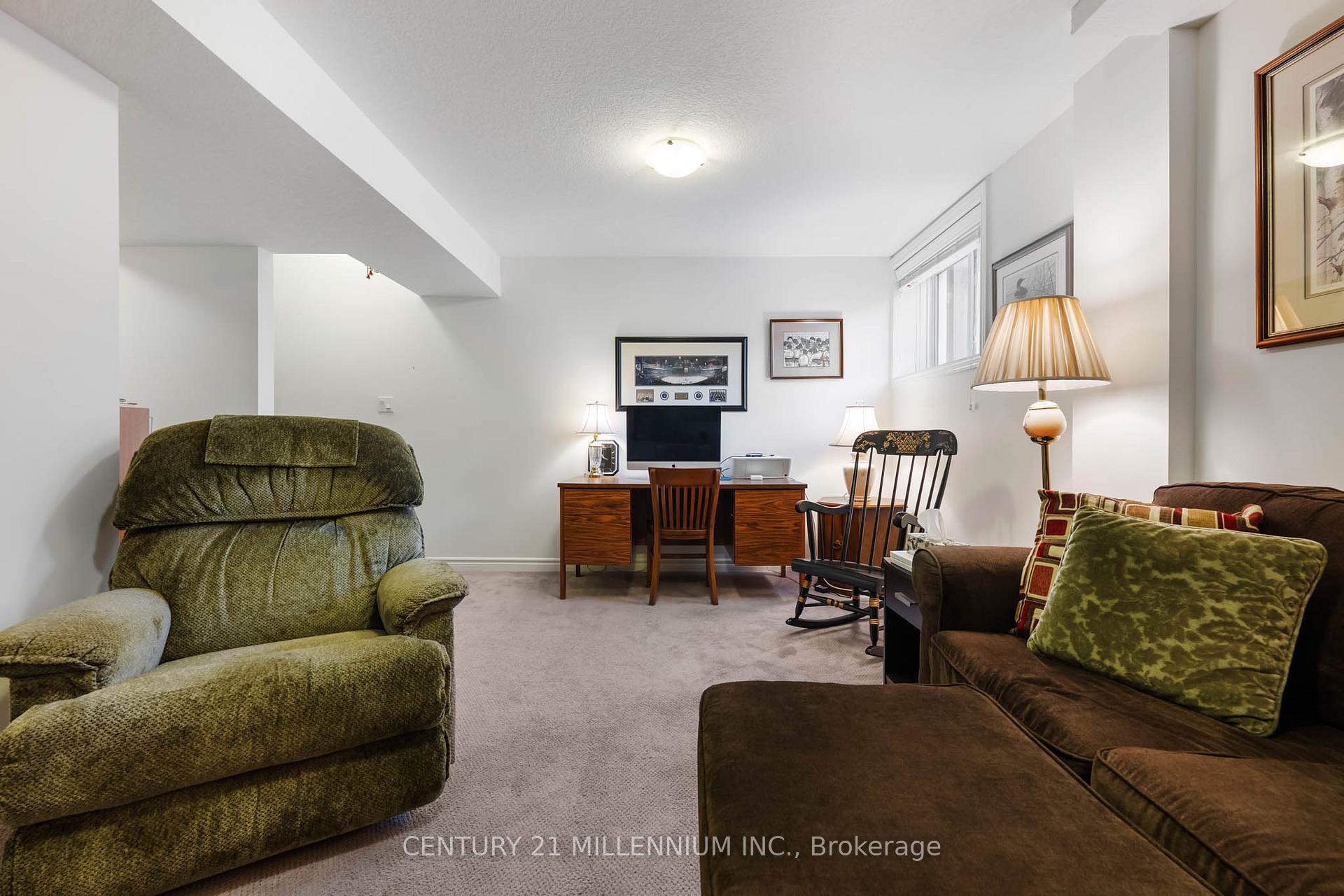Photo 32 of Unit 18, 91 Poppy Drive E, Guelph, Pineridge/Westminster Woods — HOMEH