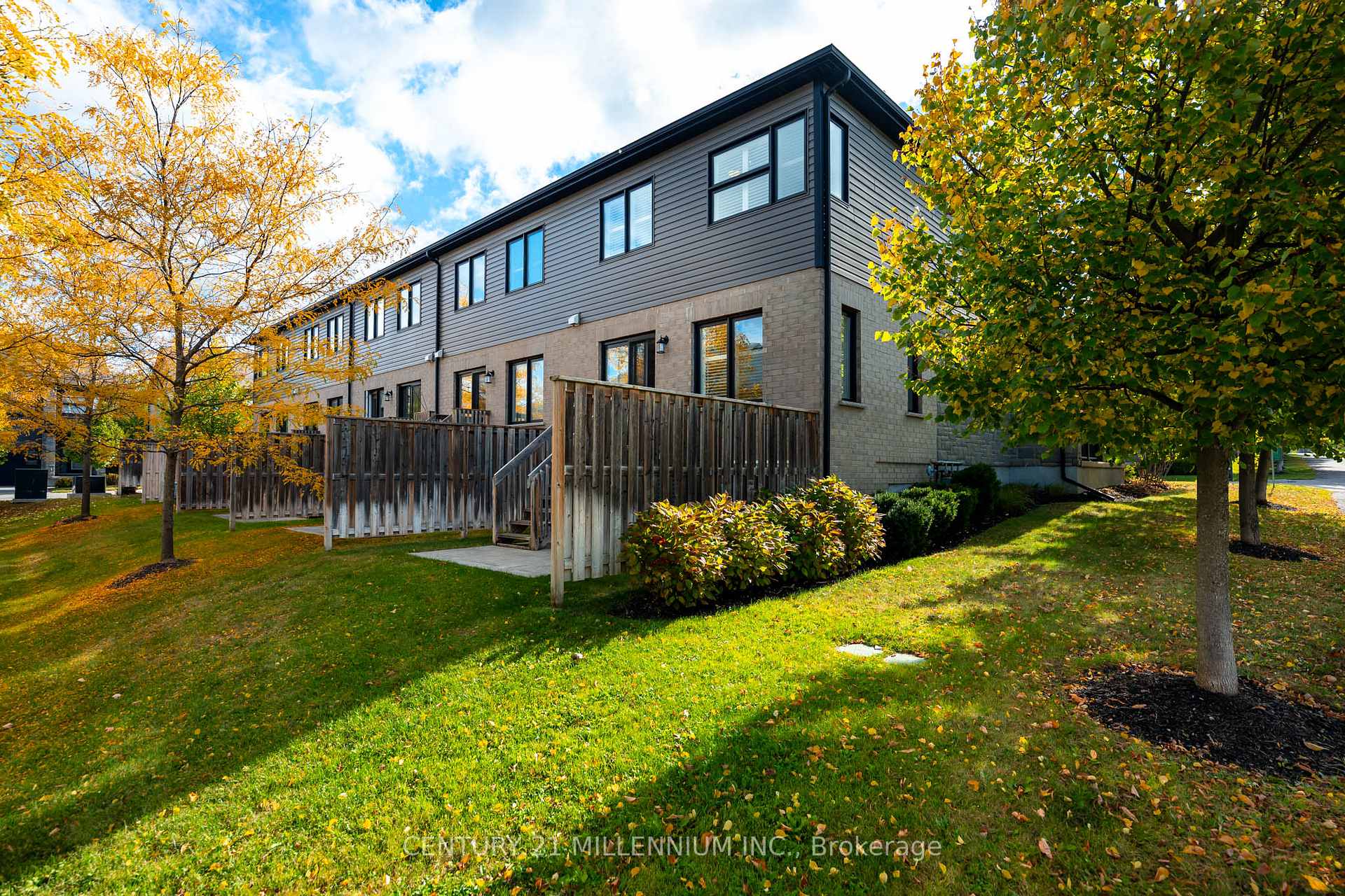 Photo 39 of Unit 18, 91 Poppy Drive E, Guelph, Pineridge/Westminster Woods — HOMEH