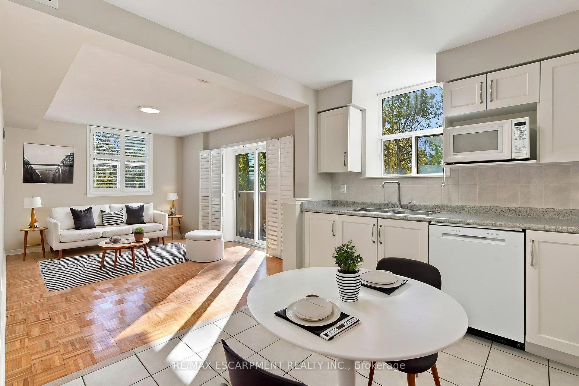 Photo 5 of Unit 223, 7373 Martingrove Road, Vaughan, Vaughan Grove — HOMEH