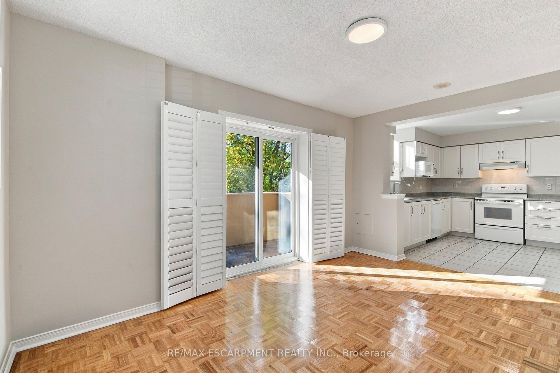 Photo 10 of Unit 223, 7373 Martingrove Road, Vaughan, Vaughan Grove — HOMEH