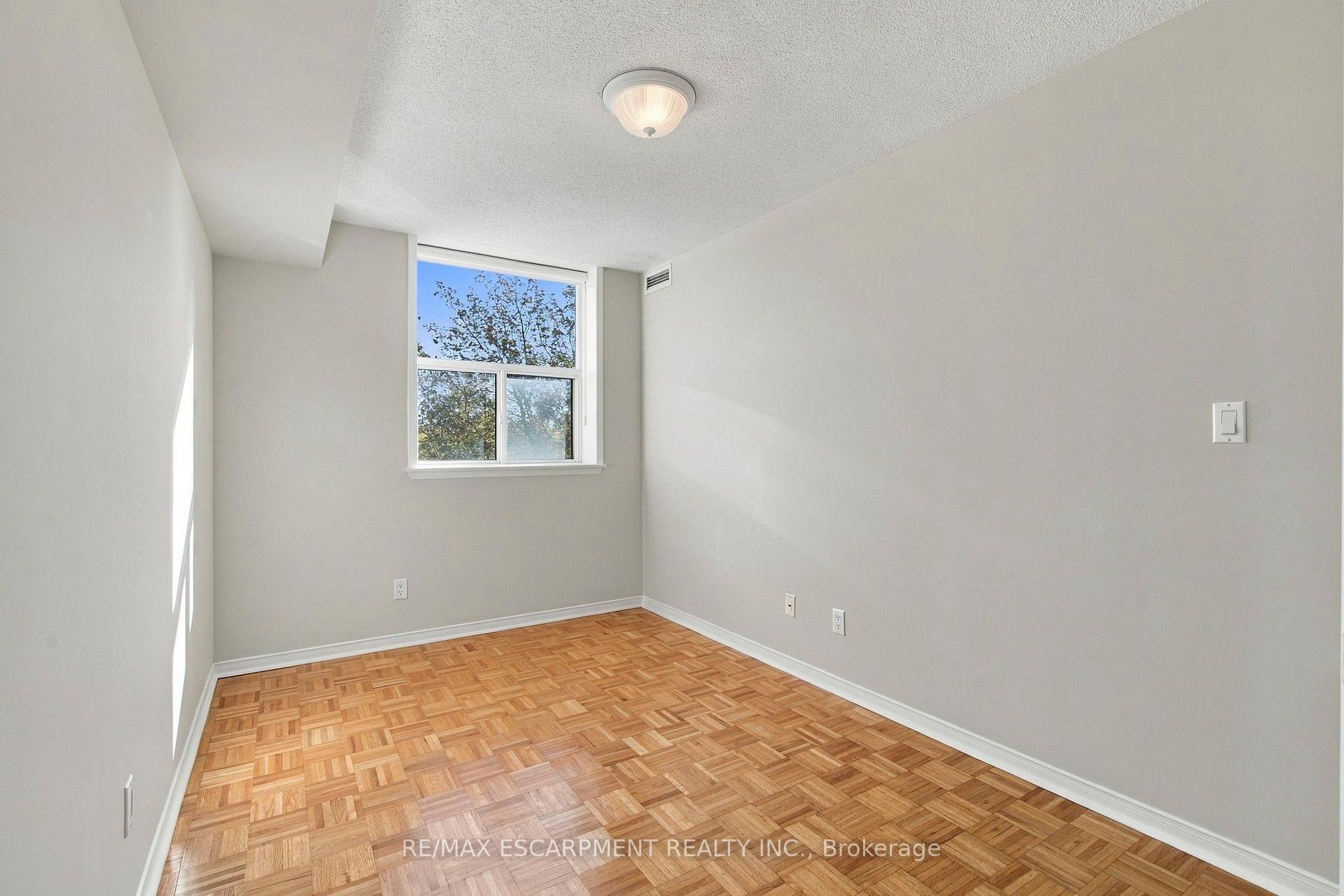 Photo 17 of Unit 223, 7373 Martingrove Road, Vaughan, Vaughan Grove — HOMEH