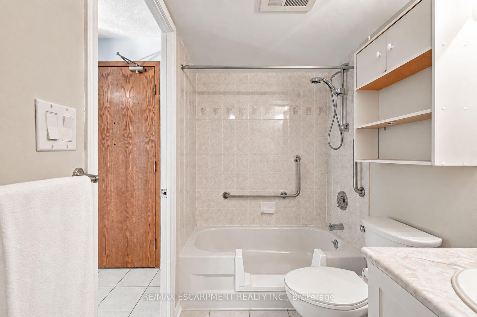 Photo 18 of Unit 223, 7373 Martingrove Road, Vaughan, Vaughan Grove — HOMEH