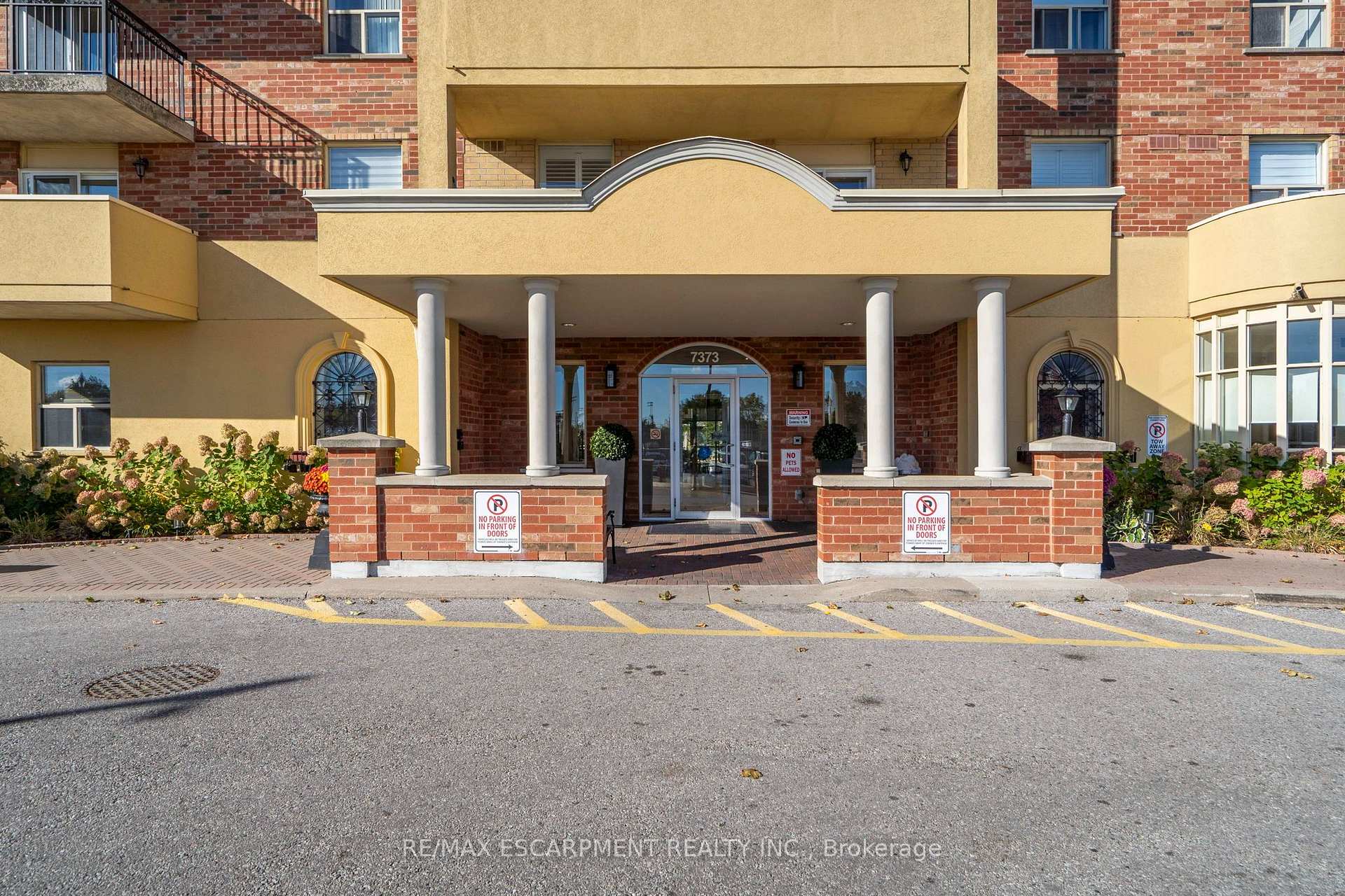 Photo 31 of Unit 223, 7373 Martingrove Road, Vaughan, Vaughan Grove — HOMEH