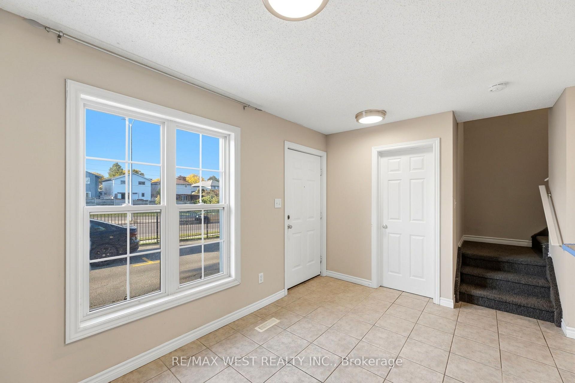 Photo 9 of Unit 11, 600 Sarnia Road, London, North I — HOMEH