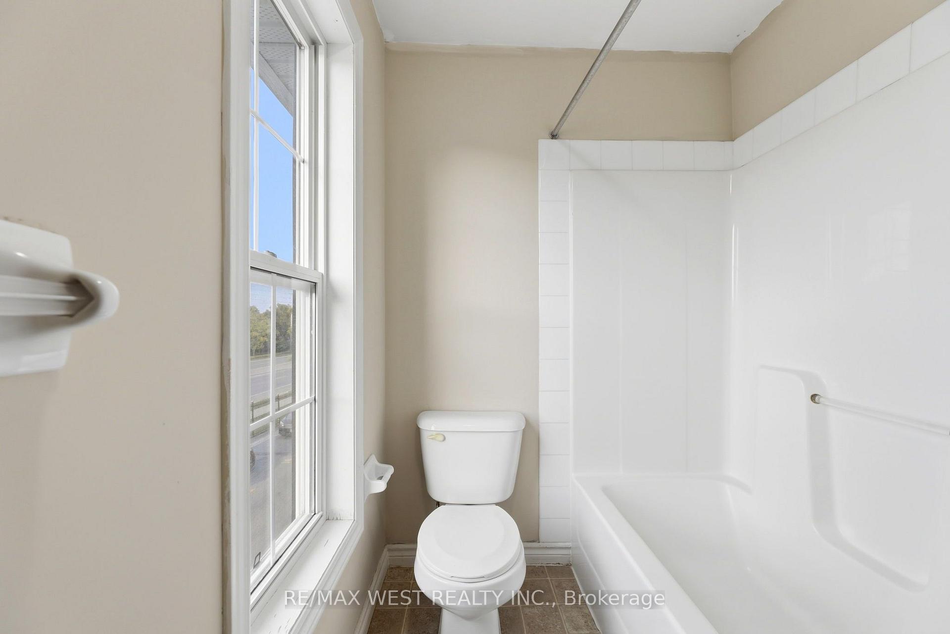 Photo 22 of Unit 11, 600 Sarnia Road, London, North I — HOMEH