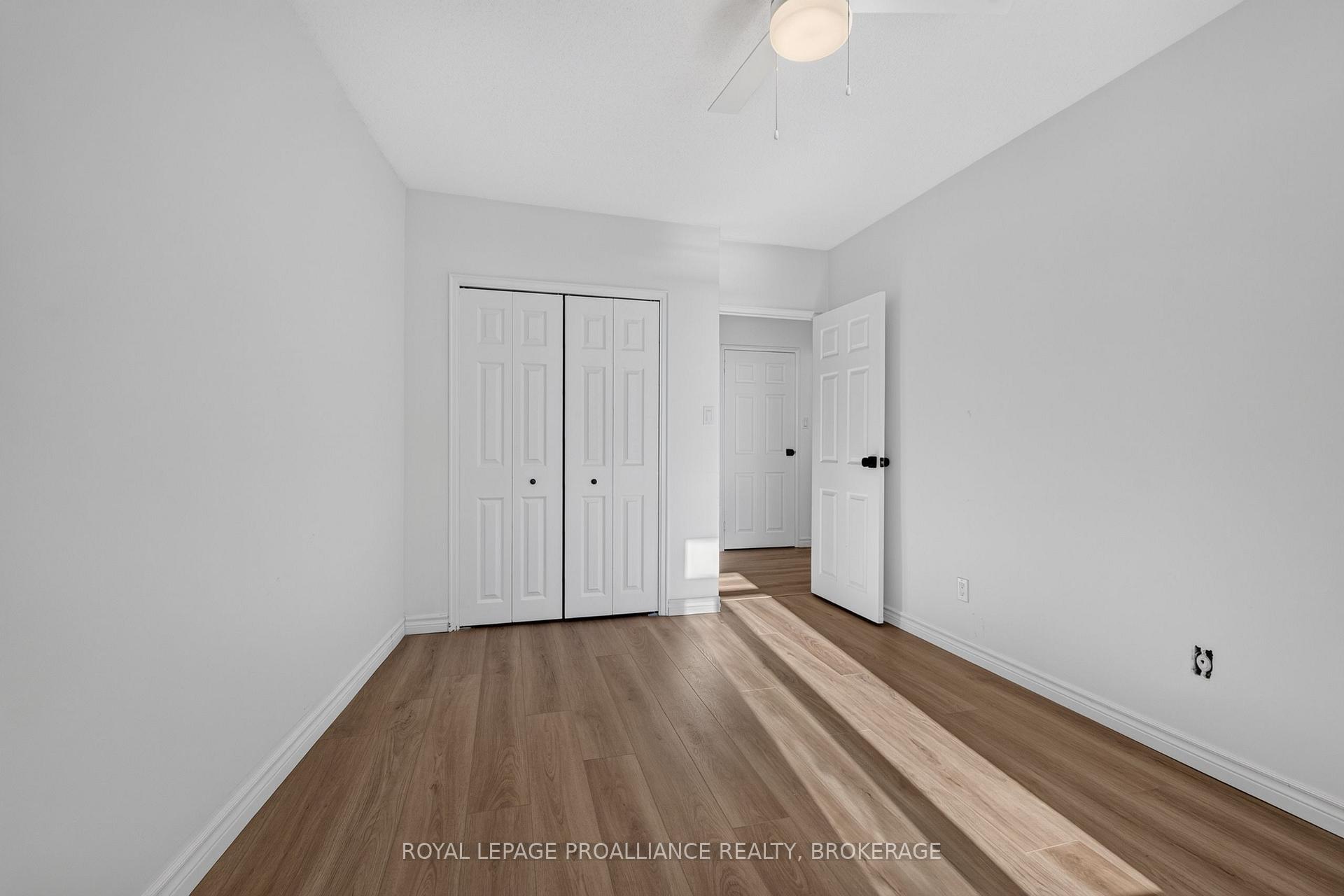 Photo 5 of Unit 306, 1 Mowat Avenue, Kingston, Central City West — HOMEH