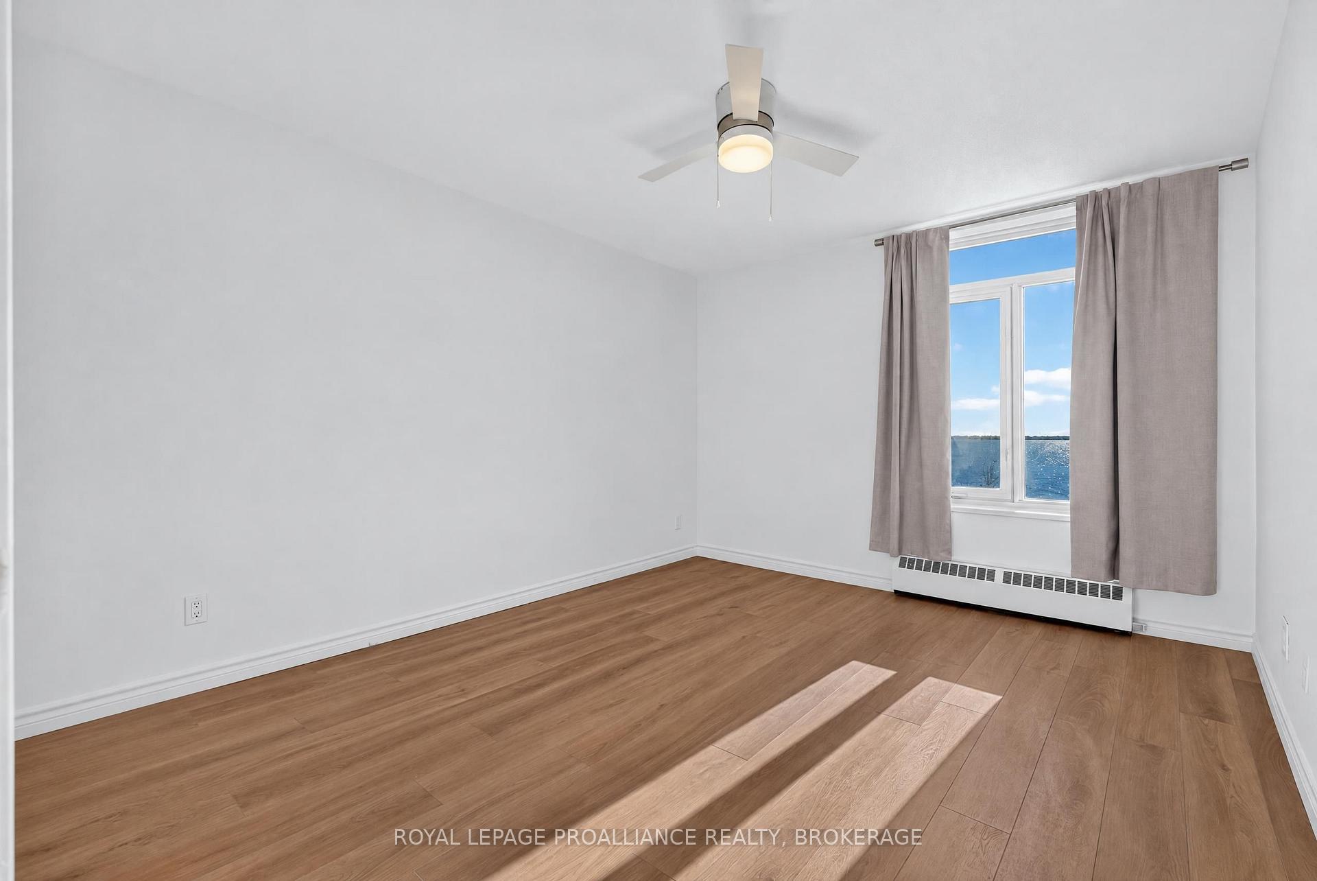 Photo 6 of Unit 306, 1 Mowat Avenue, Kingston, Central City West — HOMEH
