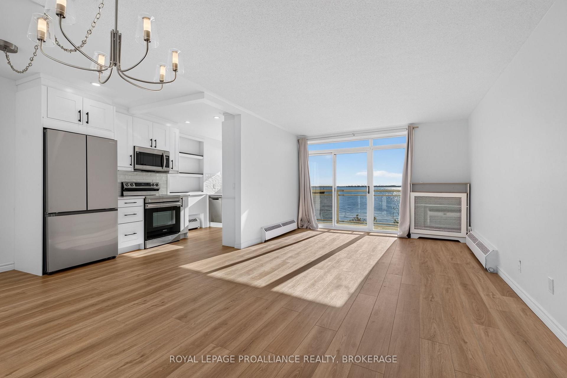 Photo 11 of Unit 306, 1 Mowat Avenue, Kingston, Central City West — HOMEH