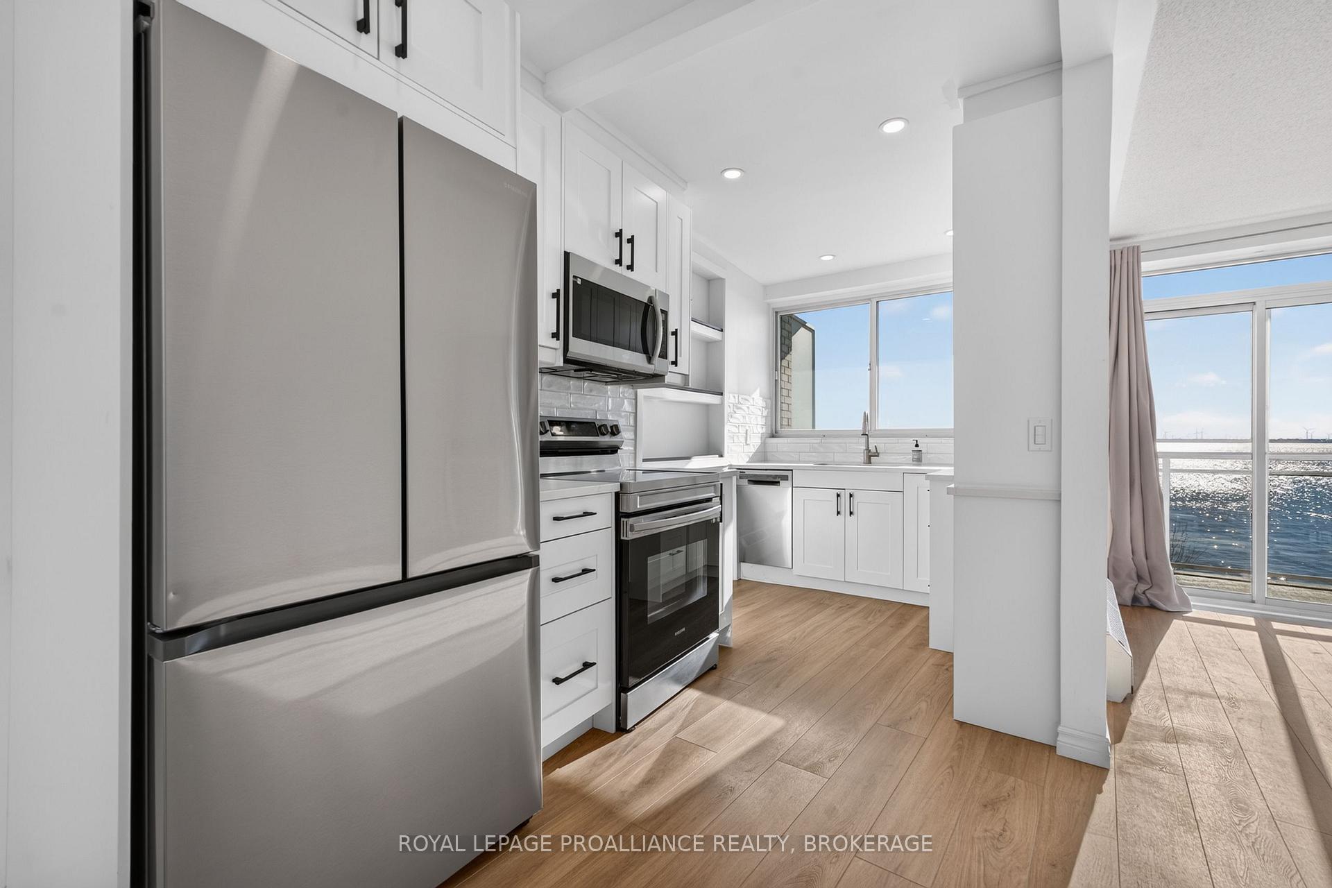 Photo 15 of Unit 306, 1 Mowat Avenue, Kingston, Central City West — HOMEH