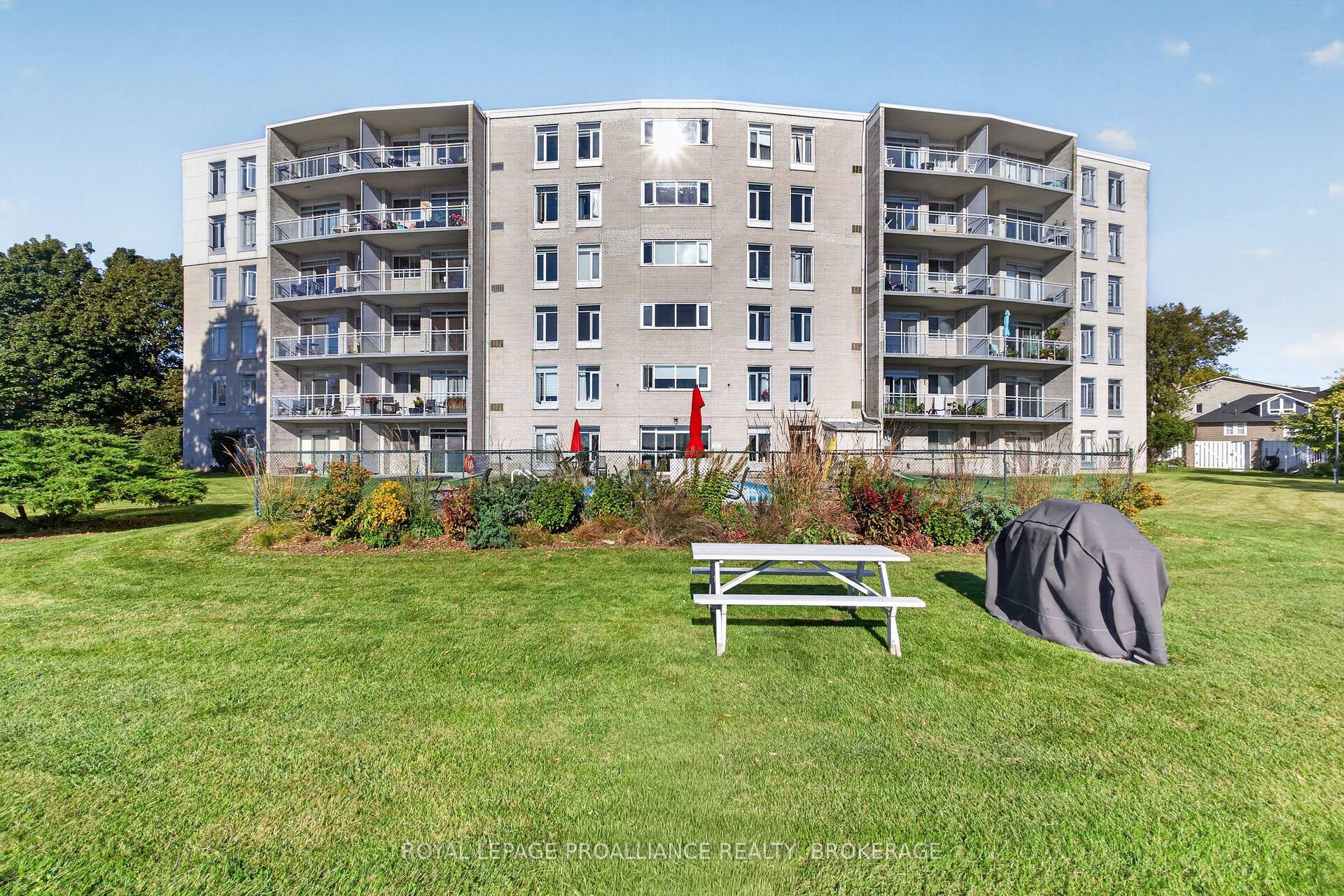 Photo 35 of Unit 306, 1 Mowat Avenue, Kingston, Central City West — HOMEH