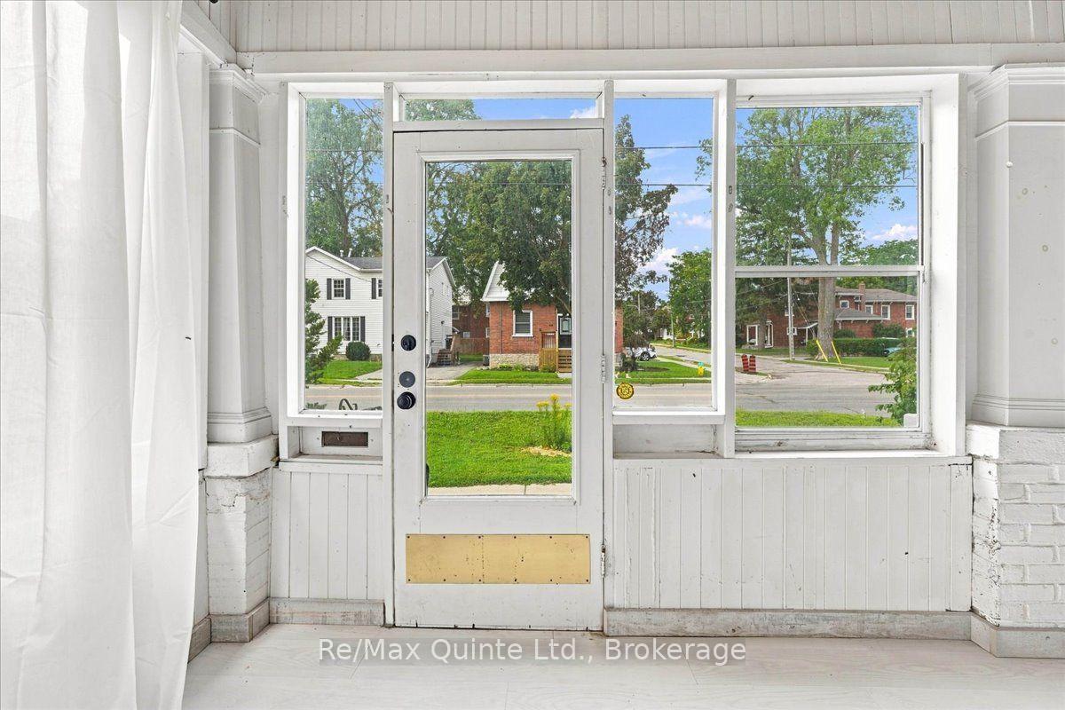Photo 3 of 95 Victoria Avenue, Belleville, Belleville Ward — HOMEH