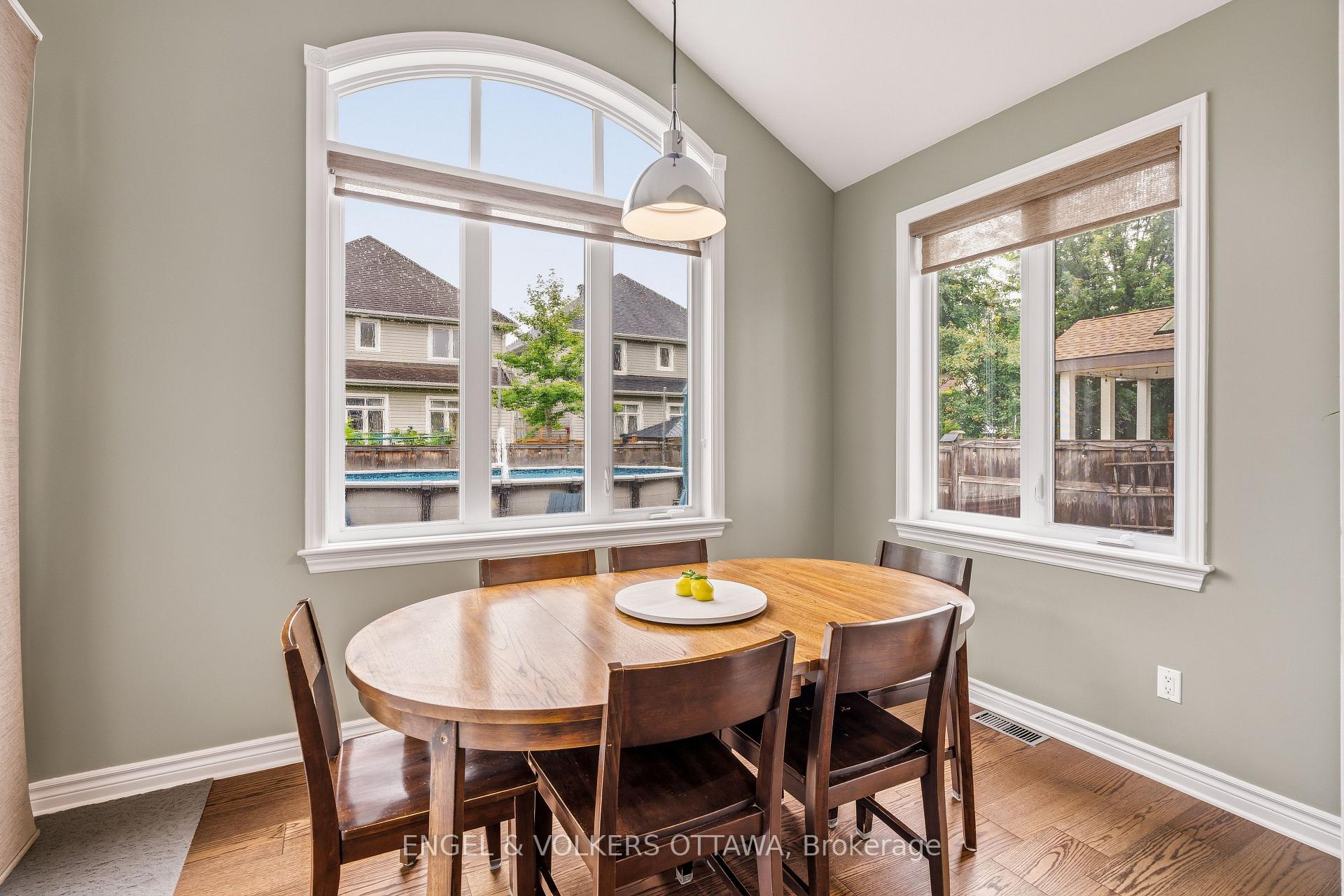 Photo 12 of 704 Wrangler Circle, Ottawa, Stittsville (North) — HOMEH