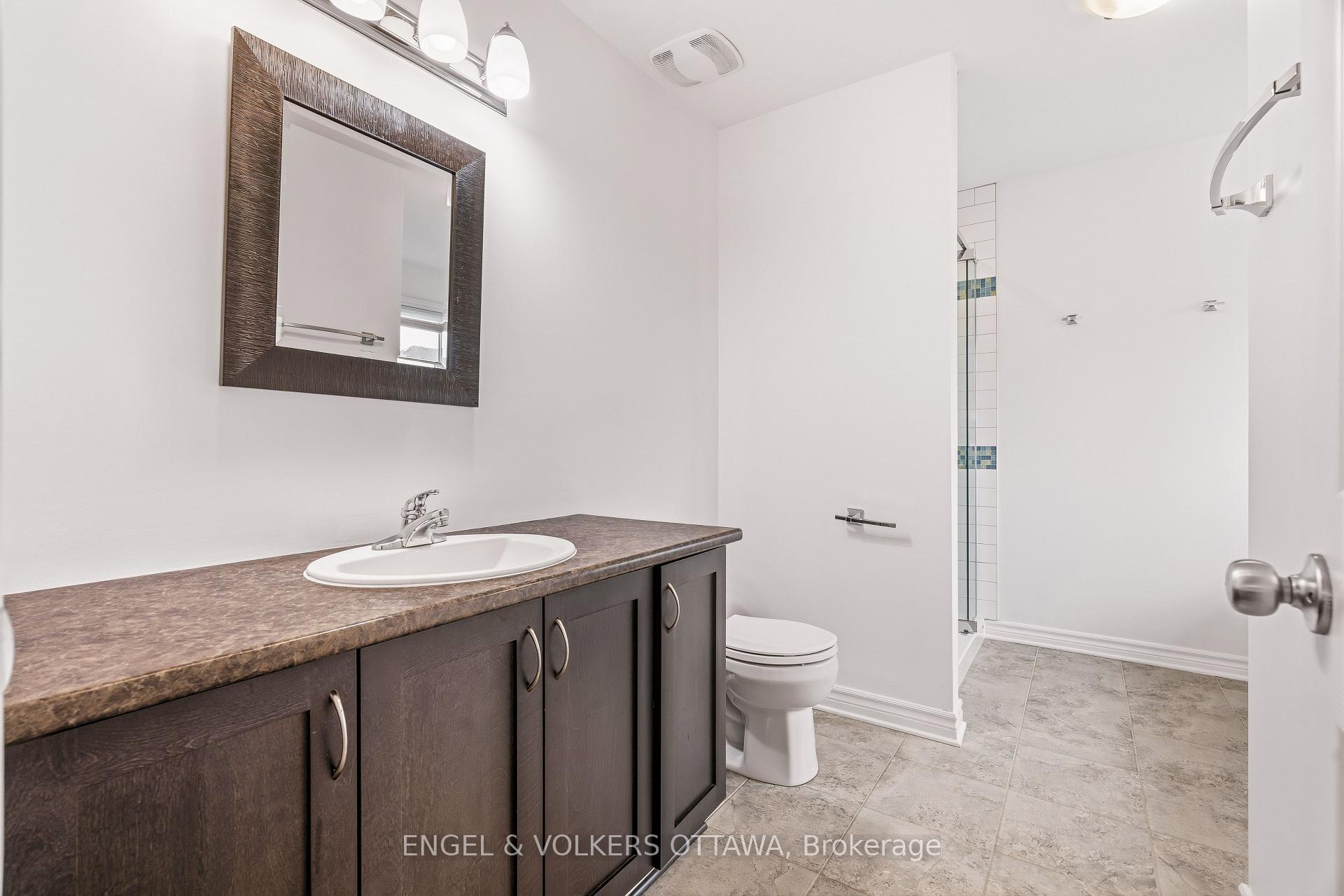 Photo 19 of 704 Wrangler Circle, Ottawa, Stittsville (North) — HOMEH