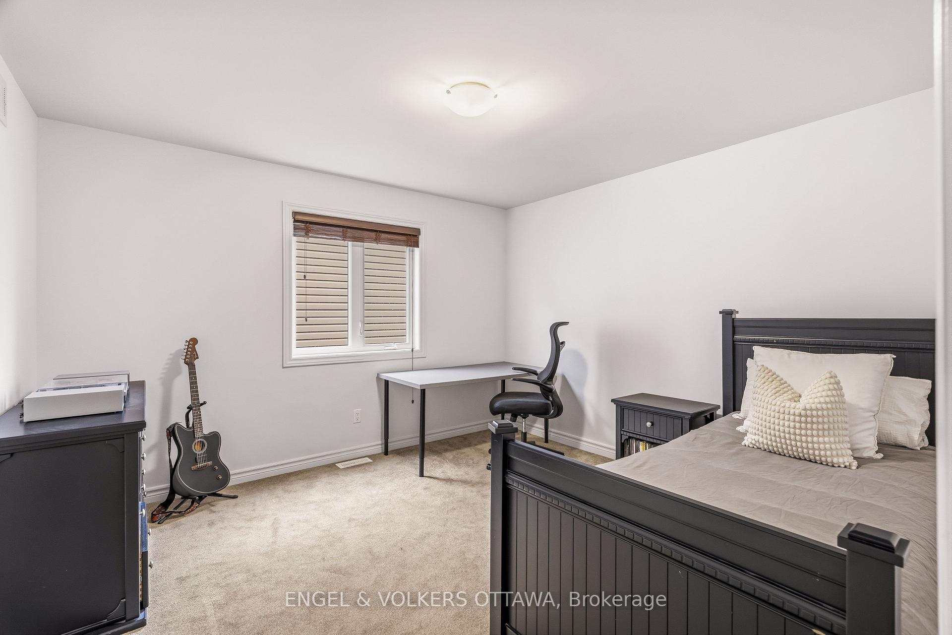 Photo 23 of 704 Wrangler Circle, Ottawa, Stittsville (North) — HOMEH