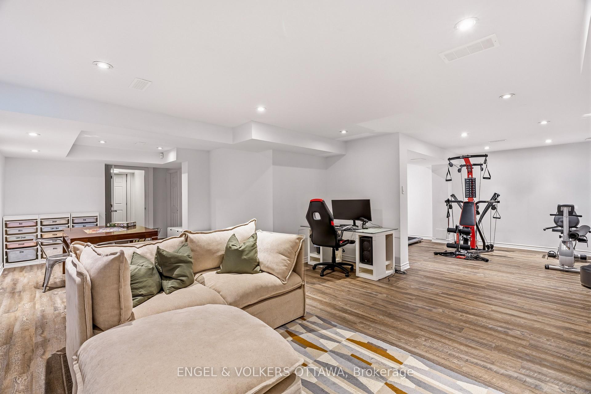 Photo 31 of 704 Wrangler Circle, Ottawa, Stittsville (North) — HOMEH