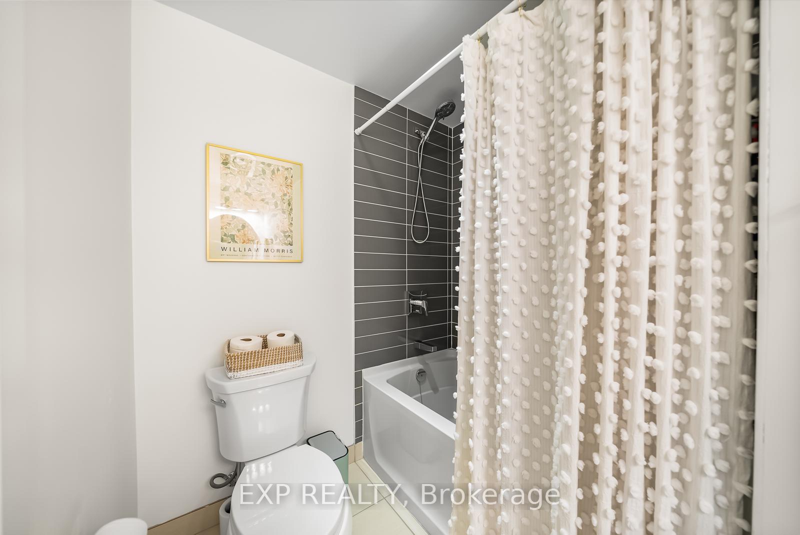 Photo 13 of Unit 705, 16 Mcadam Avenue, North York, Yorkdale-Glen Park — HOMEH