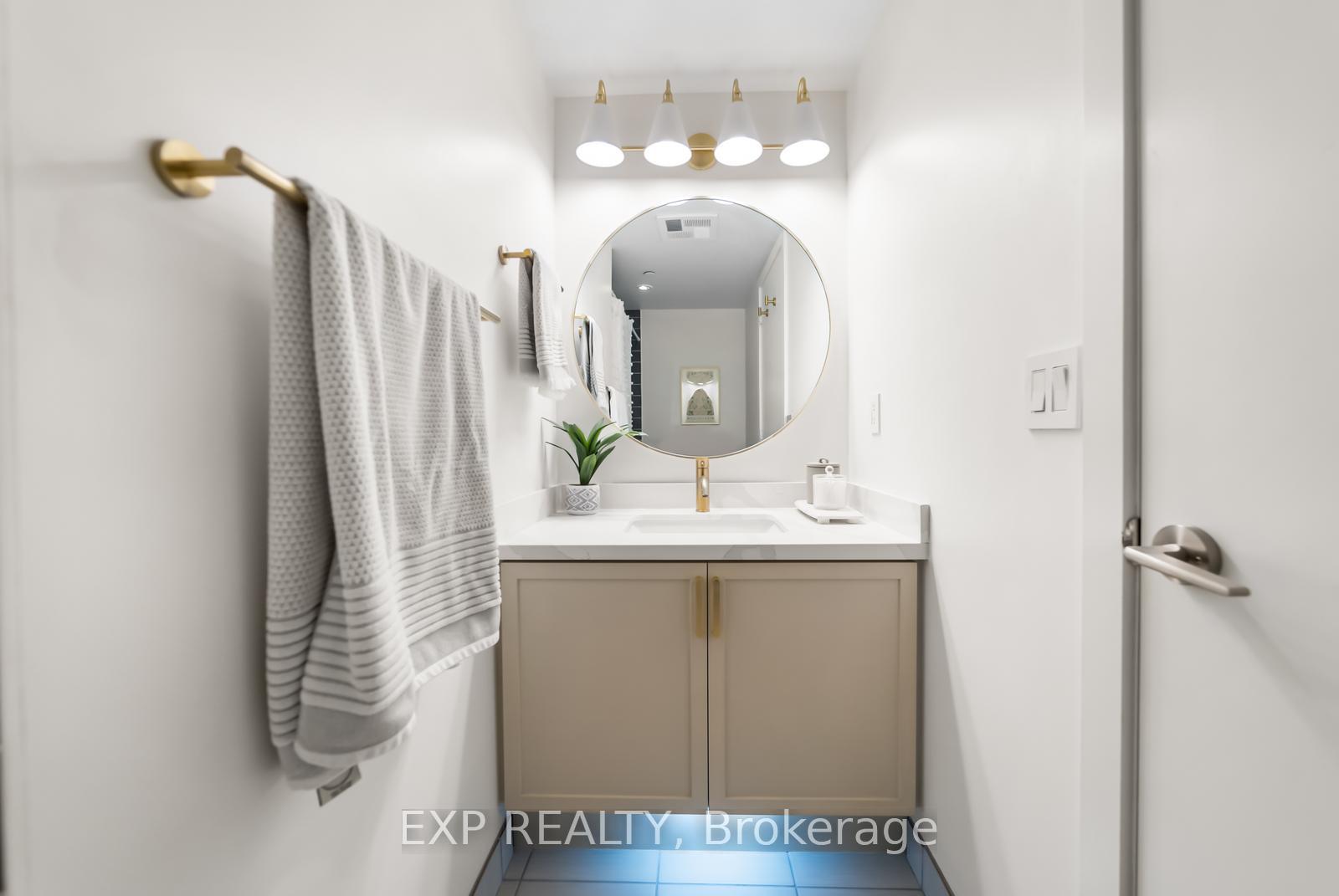 Photo 14 of Unit 705, 16 Mcadam Avenue, North York, Yorkdale-Glen Park — HOMEH