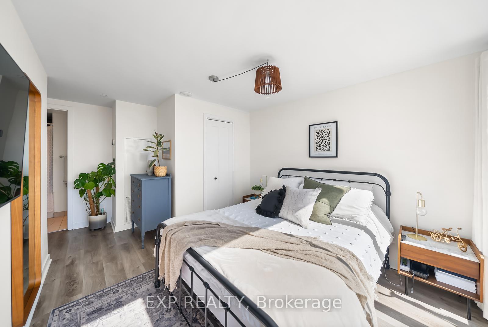 Photo 16 of Unit 705, 16 Mcadam Avenue, North York, Yorkdale-Glen Park — HOMEH