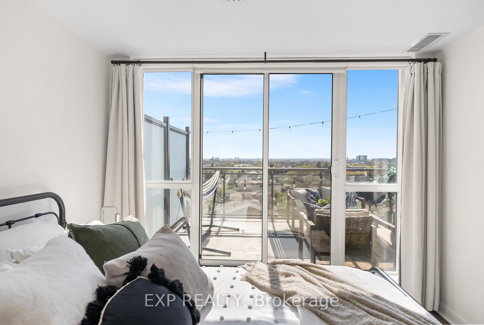 Photo 17 of Unit 705, 16 Mcadam Avenue, North York, Yorkdale-Glen Park — HOMEH