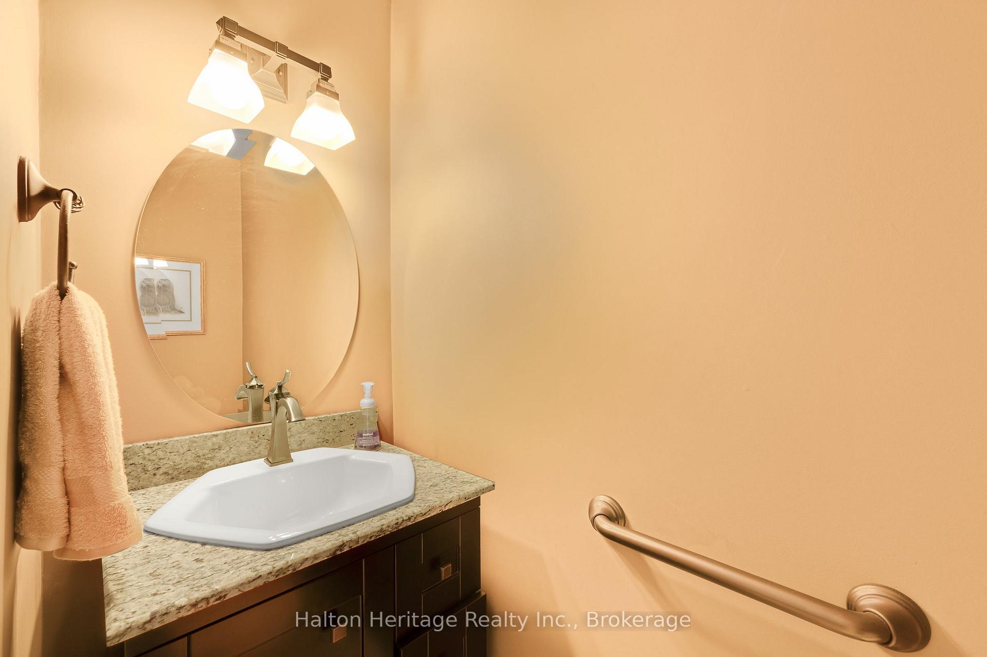 Photo 6 of 588 Louise Drive, Burlington, Shoreacres — HOMEH