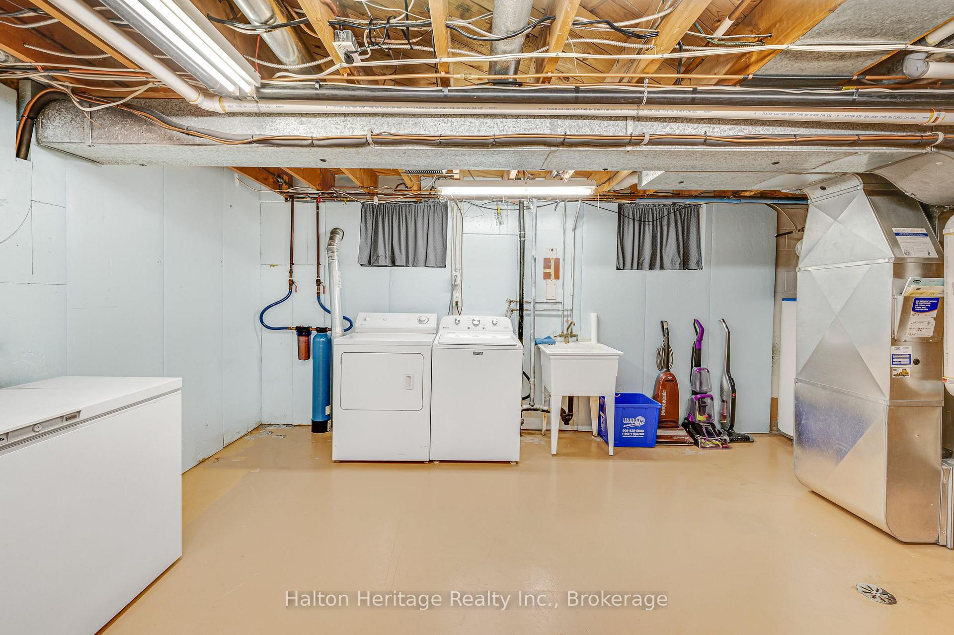 Photo 23 of 588 Louise Drive, Burlington, Shoreacres — HOMEH