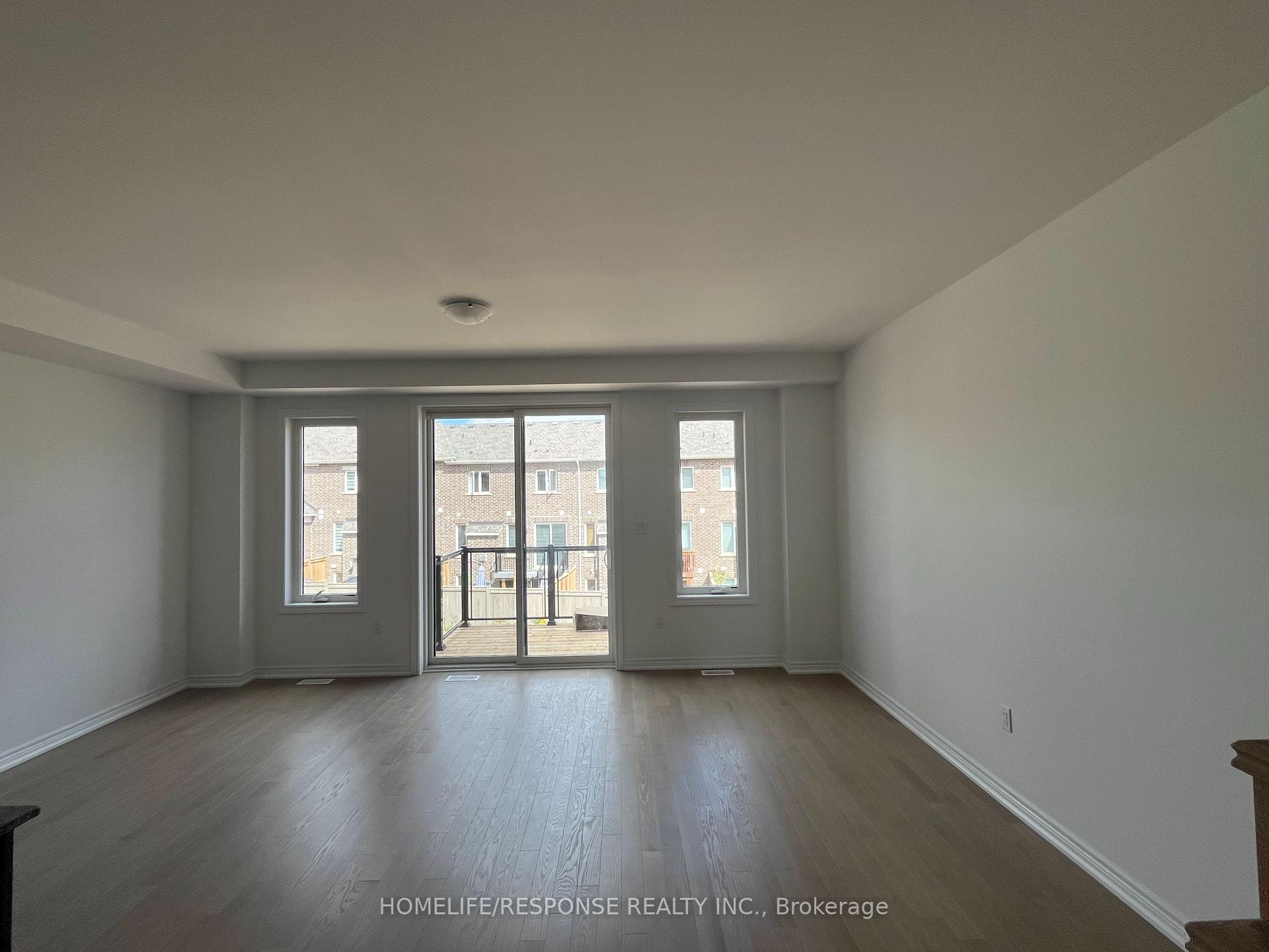 Photo 4 of 3573 Post Road, Oakville, Rural Oakville — HOMEH