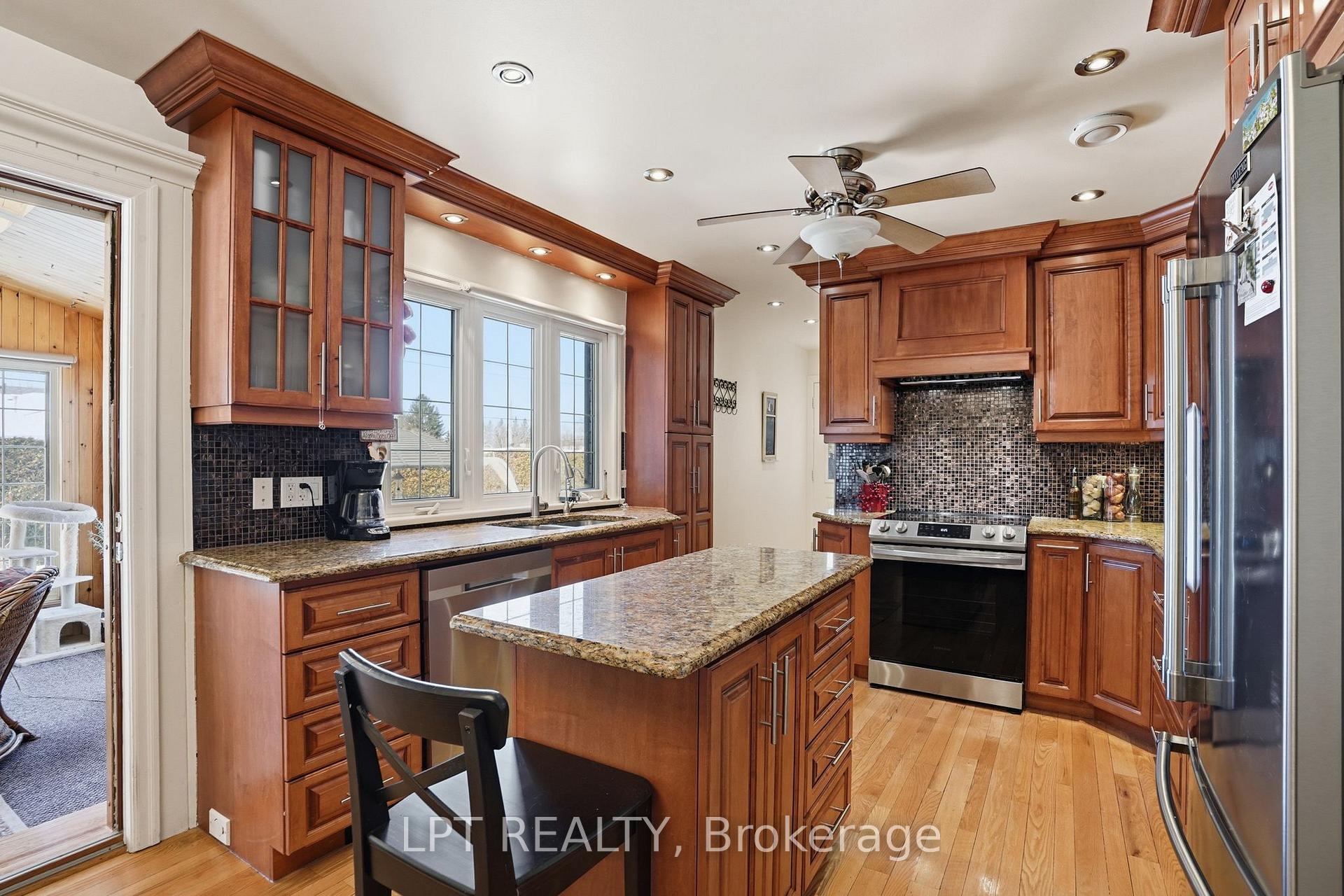 Photo 15 of 10 Orchard Street, Champlain, Champlain Twp — HOMEH