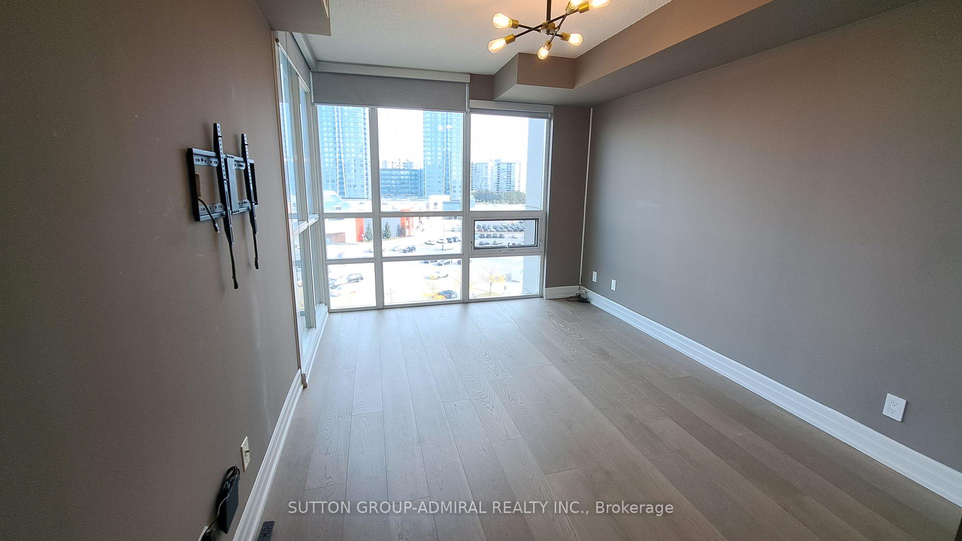 Photo 13 of Unit #704, 88 Promenade Circle, Vaughan, Brownridge — HOMEH