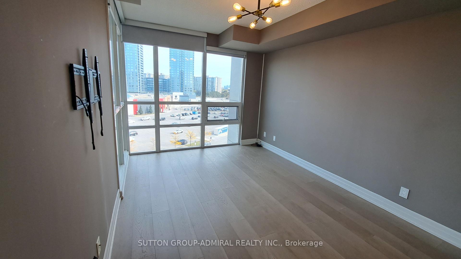Photo 15 of Unit #704, 88 Promenade Circle, Vaughan, Brownridge — HOMEH