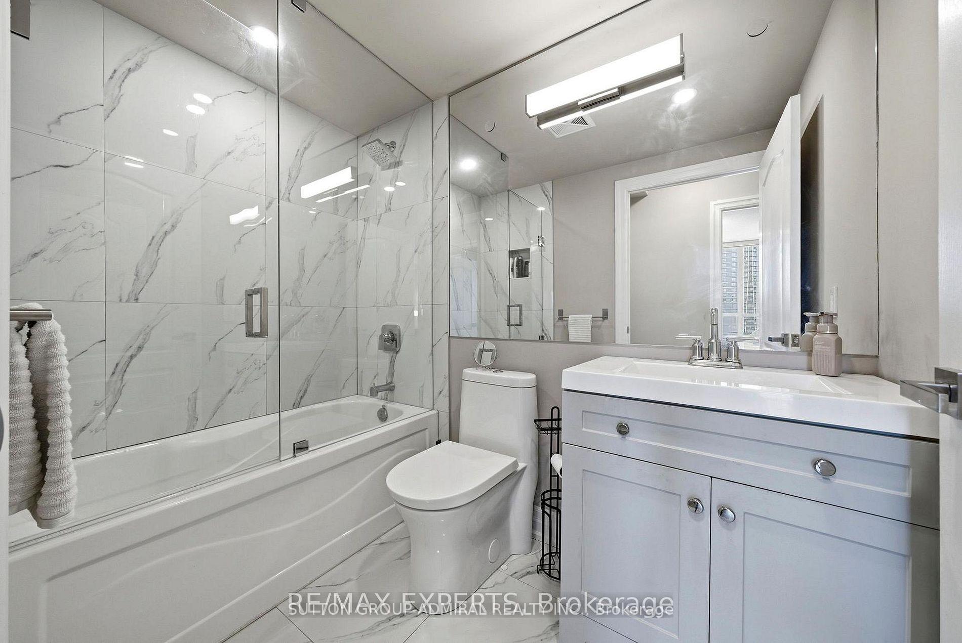 Photo 16 of Unit #704, 88 Promenade Circle, Vaughan, Brownridge — HOMEH
