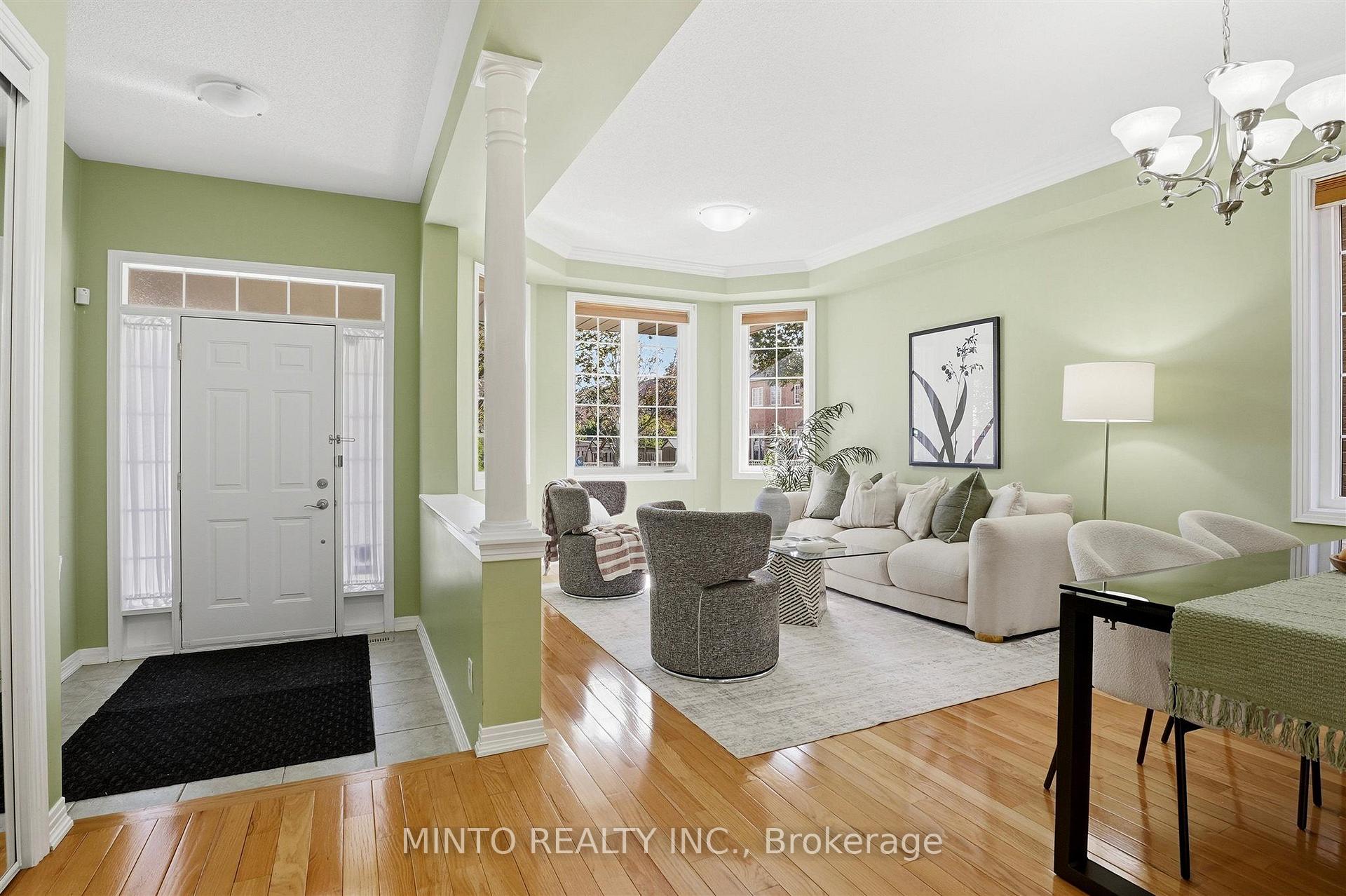 Photo 3 of 64 Willow Heights Boulevard, Markham, Cachet — HOMEH