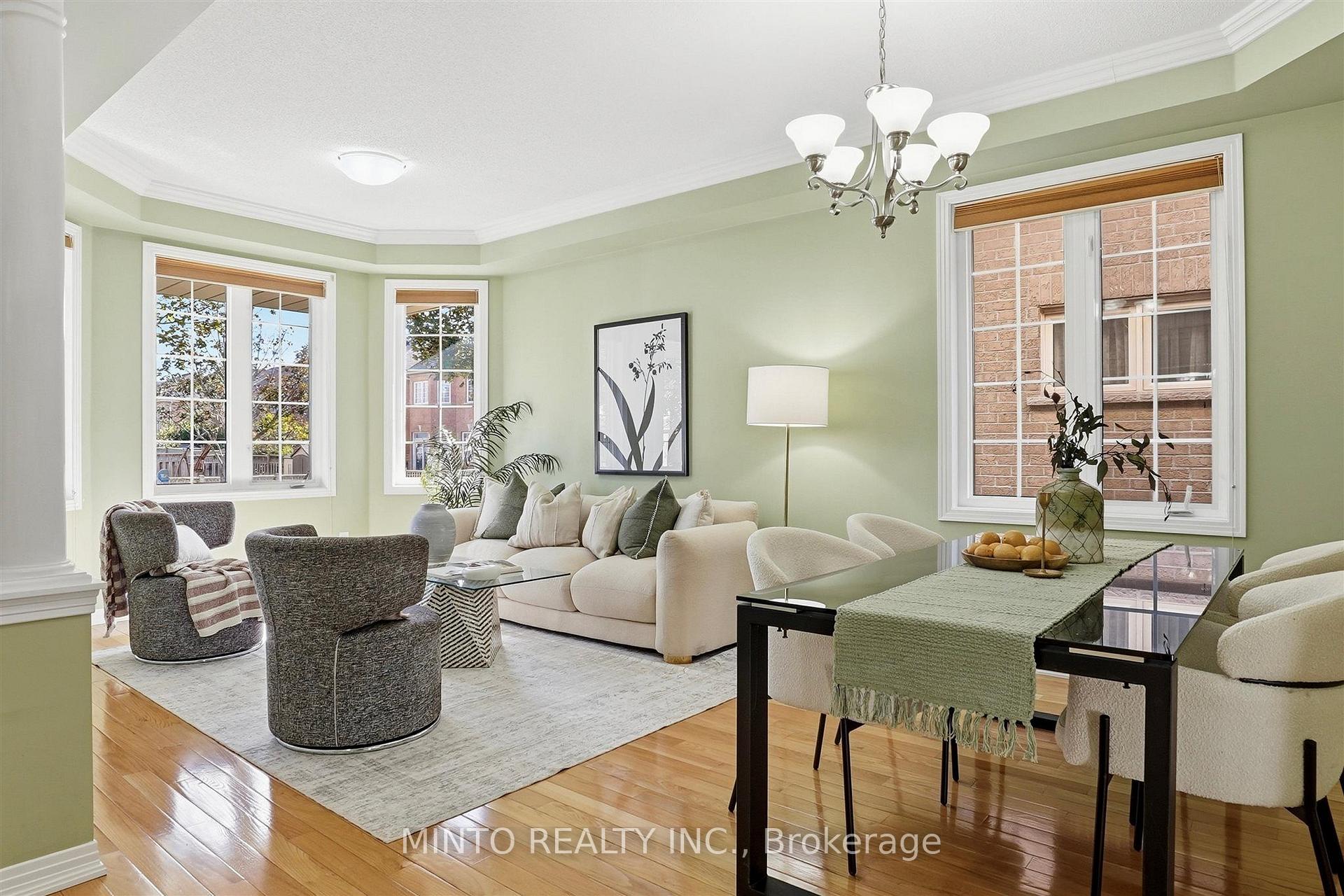 Photo 4 of 64 Willow Heights Boulevard, Markham, Cachet — HOMEH