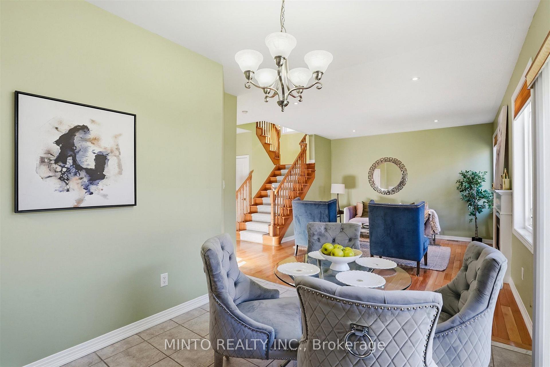 Photo 21 of 64 Willow Heights Boulevard, Markham, Cachet — HOMEH