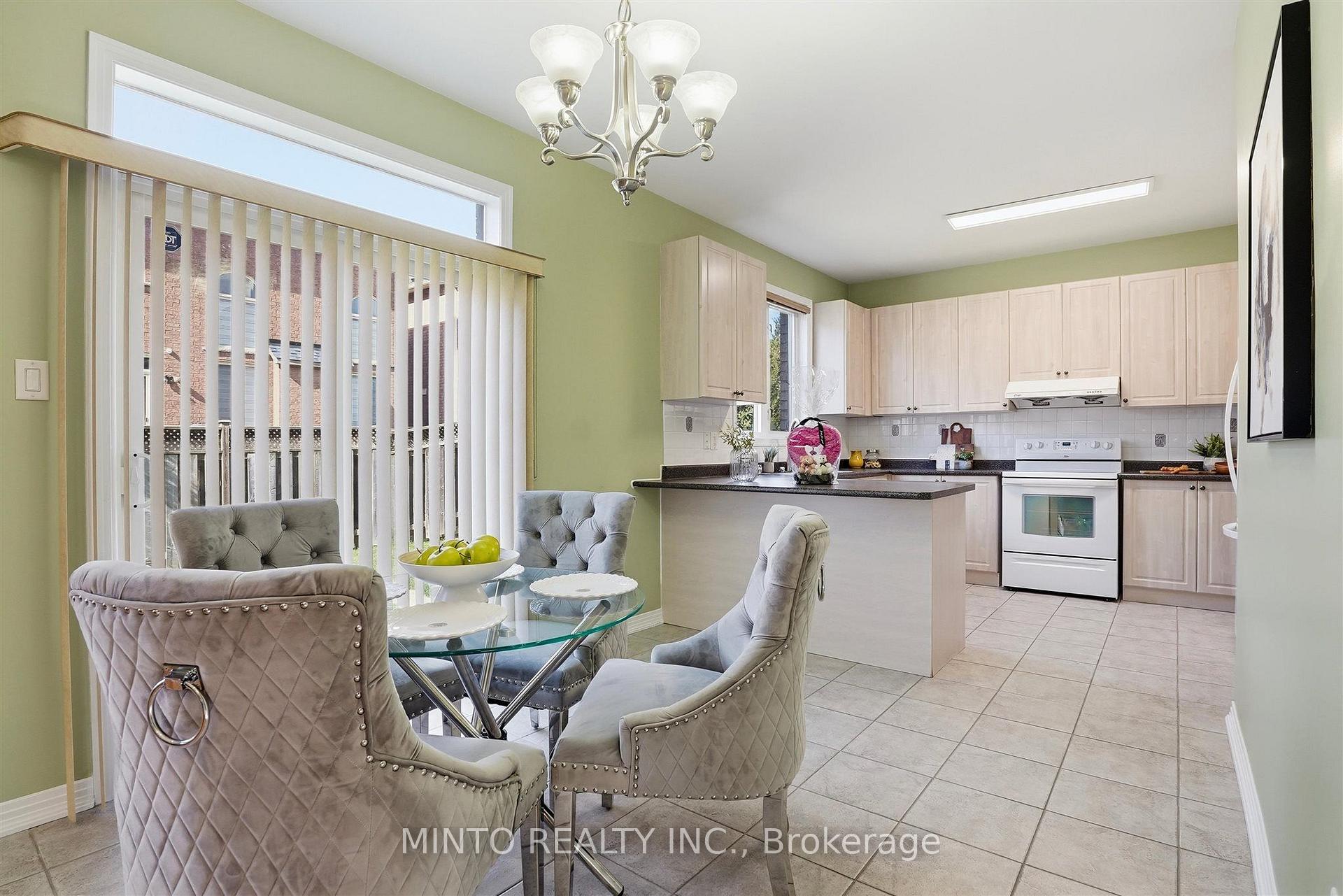 Photo 22 of 64 Willow Heights Boulevard, Markham, Cachet — HOMEH