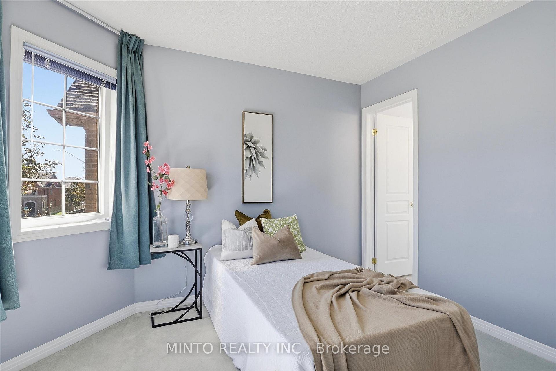 Photo 32 of 64 Willow Heights Boulevard, Markham, Cachet — HOMEH