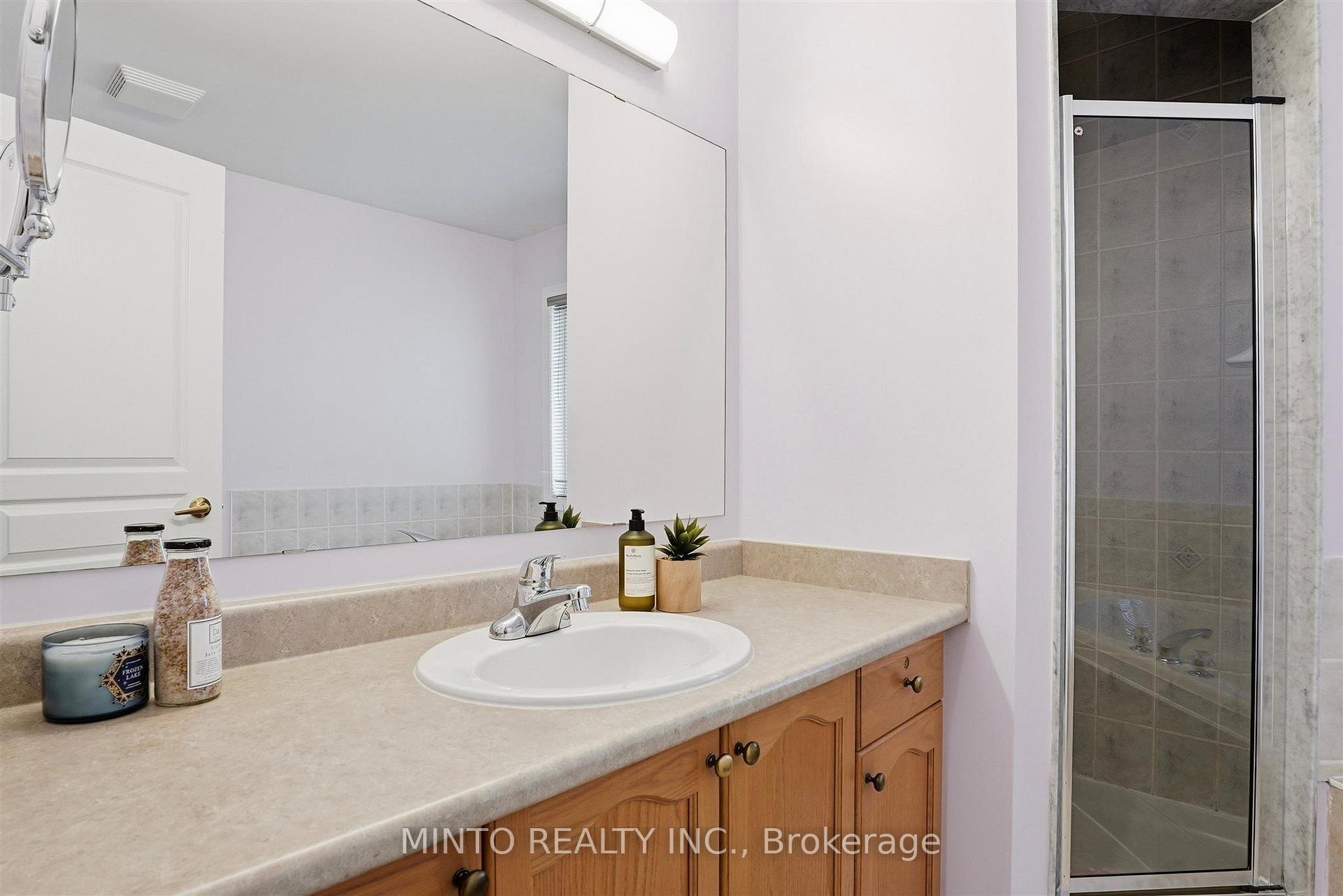 Photo 38 of 64 Willow Heights Boulevard, Markham, Cachet — HOMEH