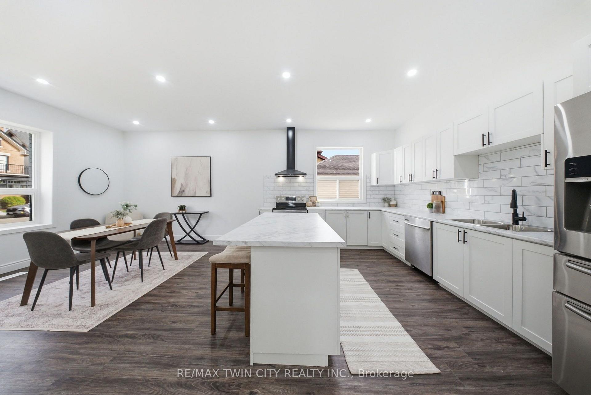 Photo 8 of 42 Peel Street, Brantford, Victoria/Arthur — HOMEH