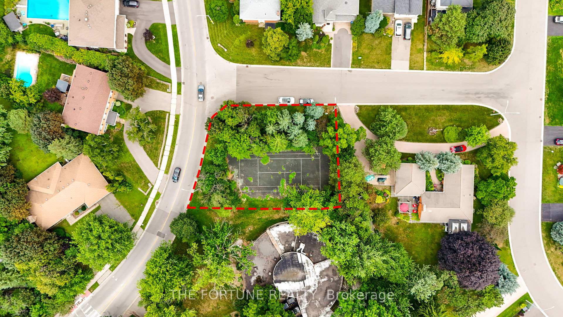 Photo 5 of 58 Parkview Place, Brampton, Brampton East — HOMEH