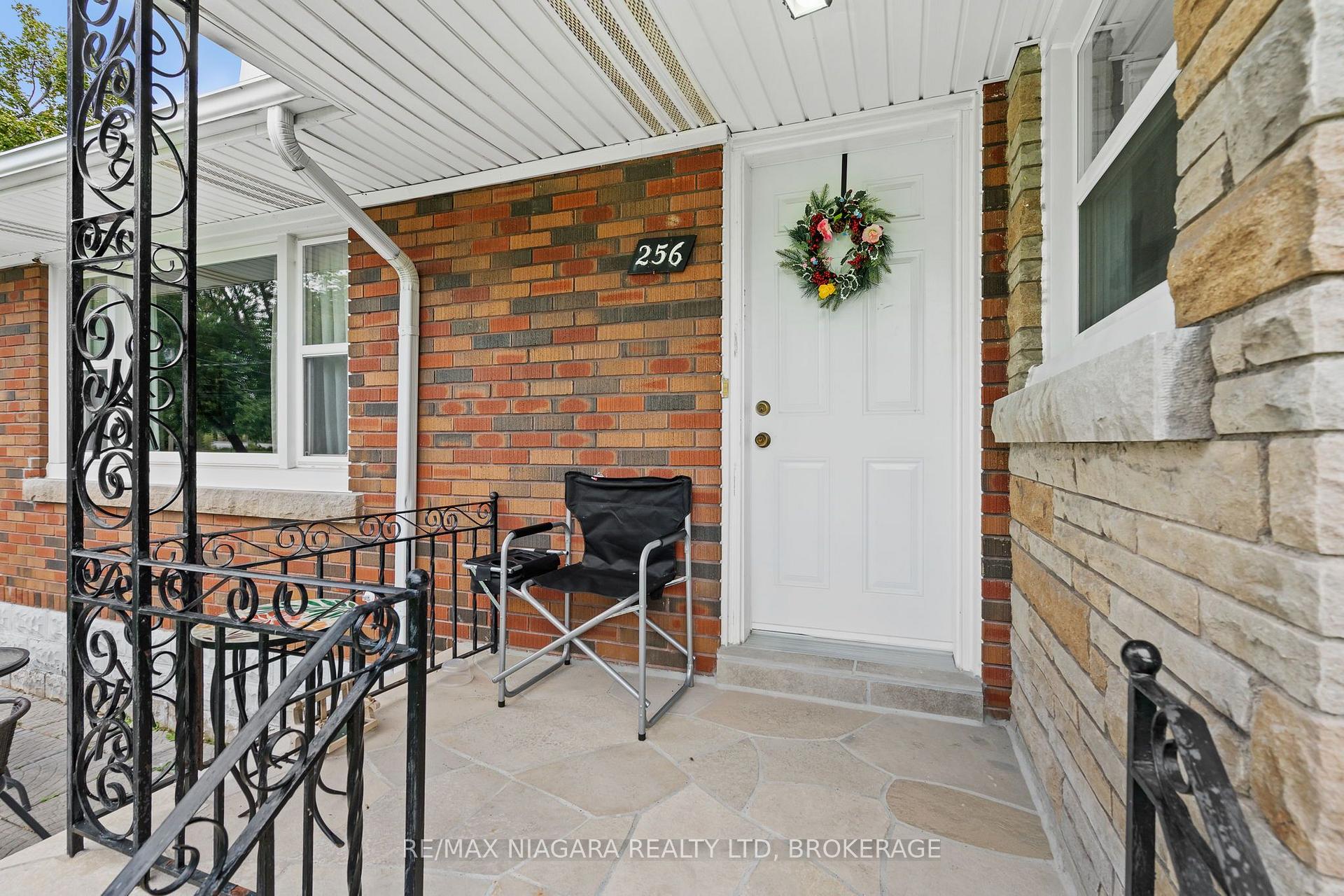 Photo 4 of 256 Kingsway Street, Welland, Dain City — HOMEH