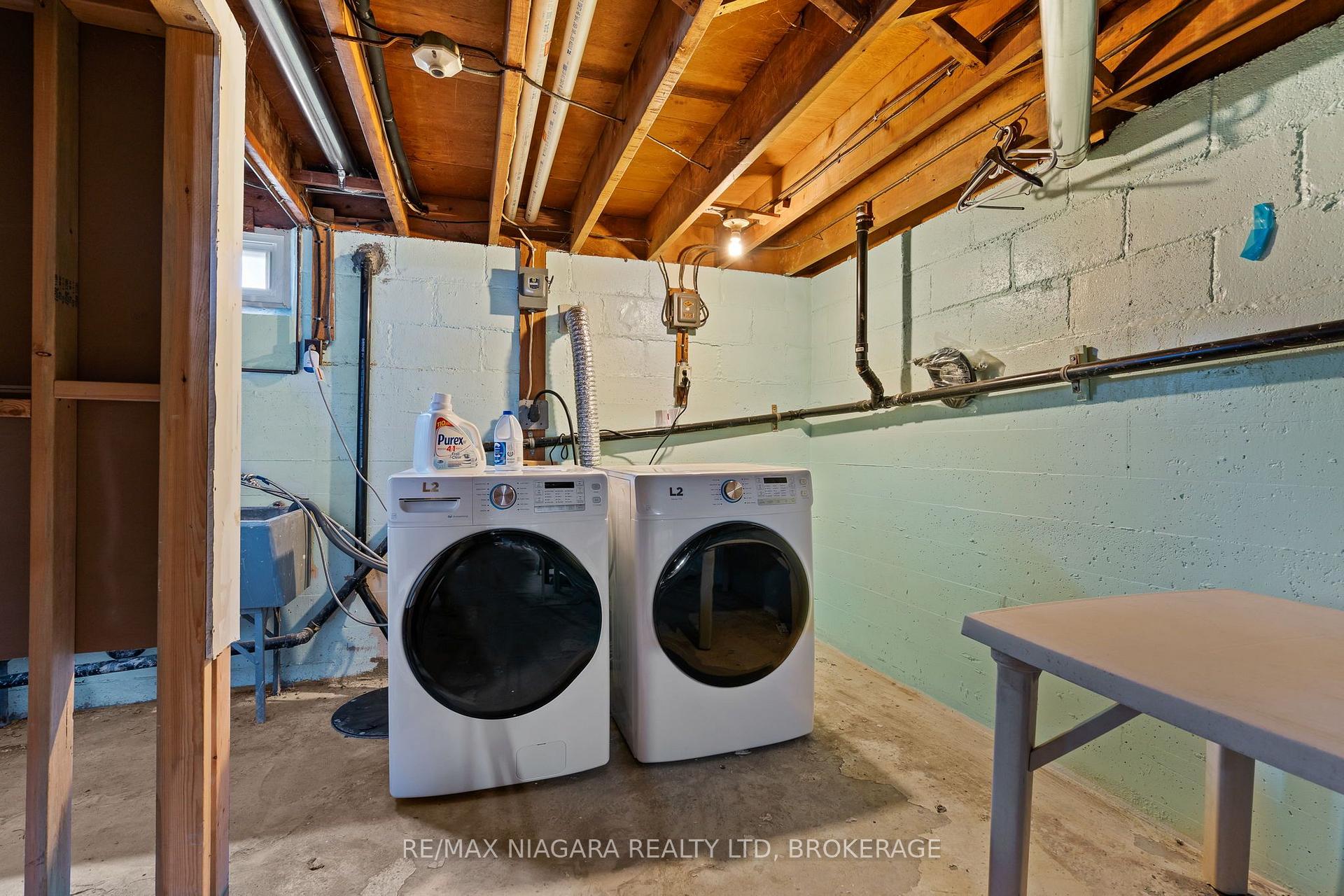 Photo 18 of 256 Kingsway Street, Welland, Dain City — HOMEH