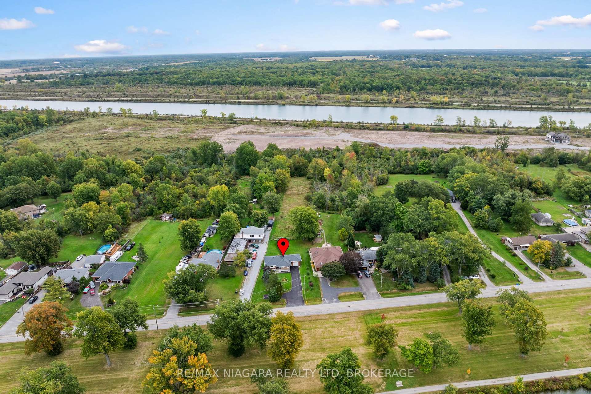 Photo 22 of 256 Kingsway Street, Welland, Dain City — HOMEH