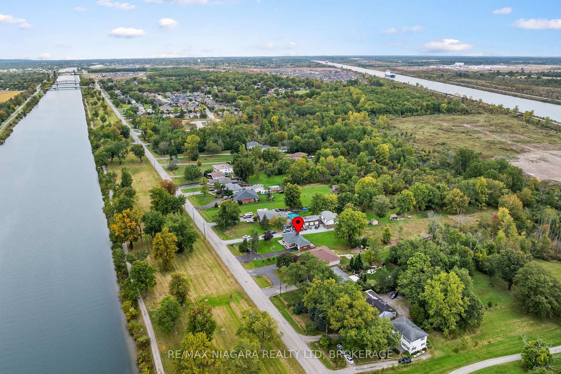 Photo 23 of 256 Kingsway Street, Welland, Dain City — HOMEH