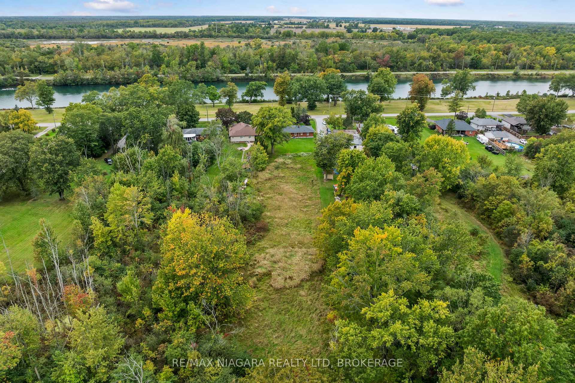 Photo 28 of 256 Kingsway Street, Welland, Dain City — HOMEH
