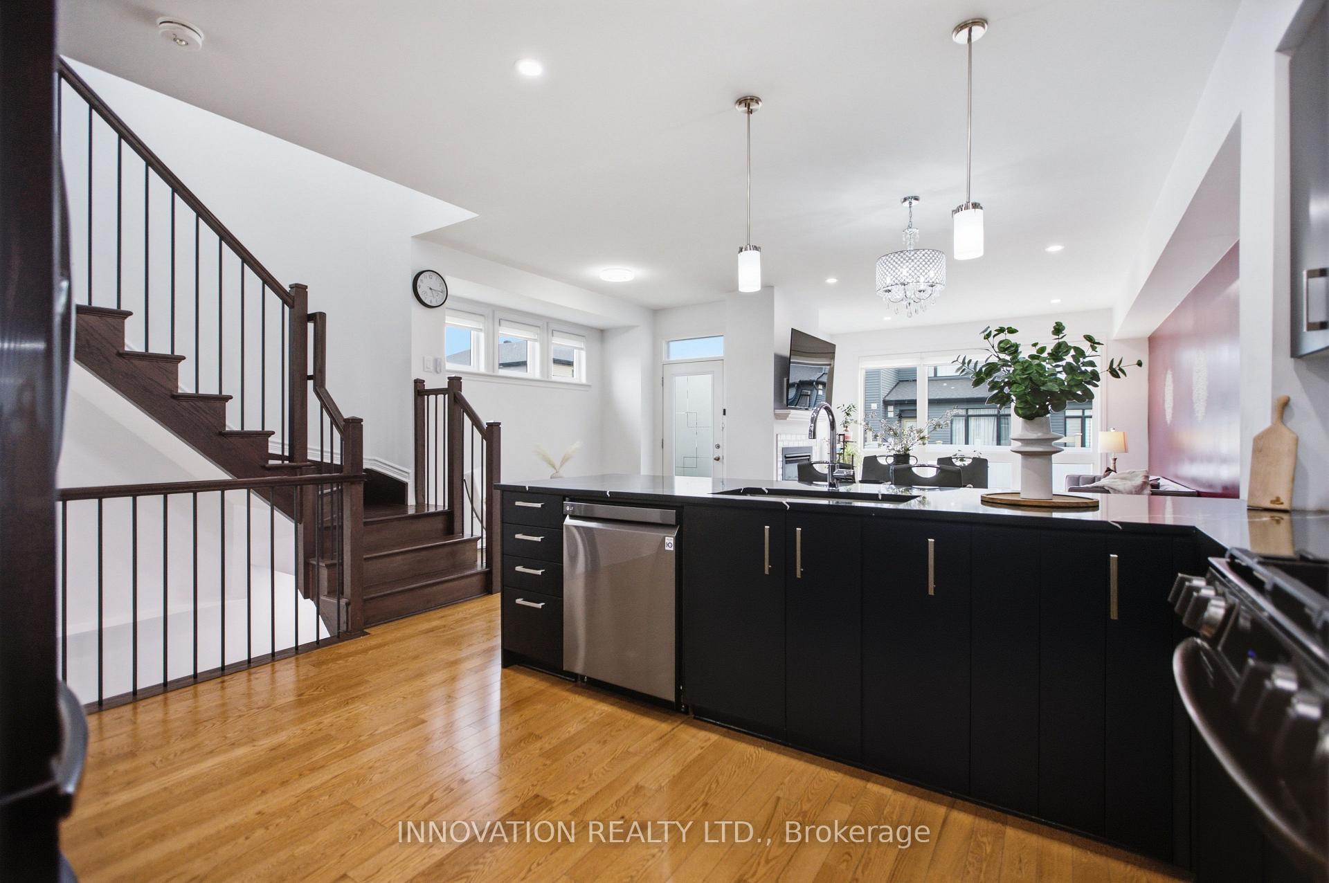 Photo 8 of 39 Hermes Avenue, Ottawa, Riverside South/Gloucester Glen — HOMEH