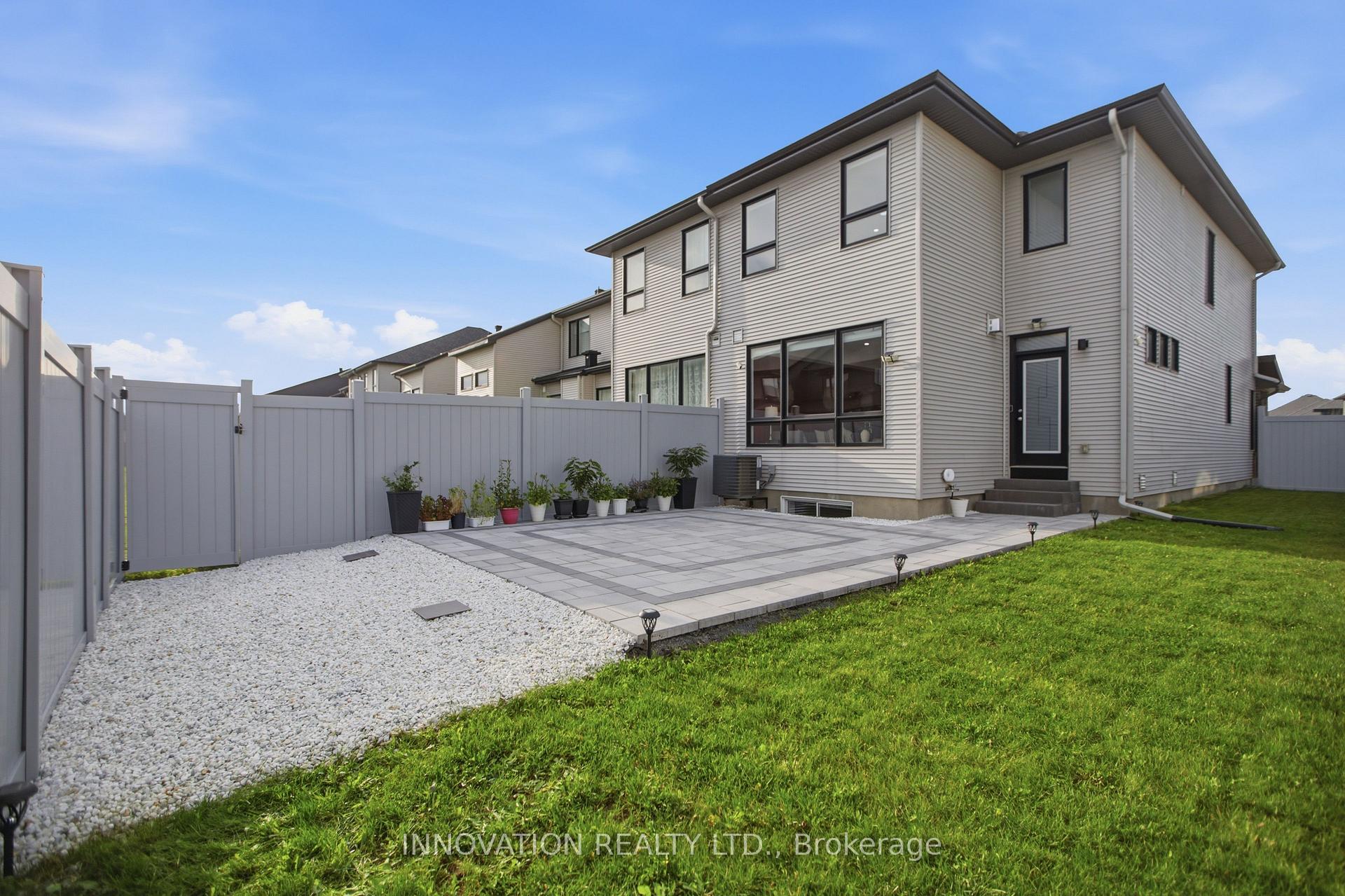Photo 32 of 39 Hermes Avenue, Ottawa, Riverside South/Gloucester Glen — HOMEH